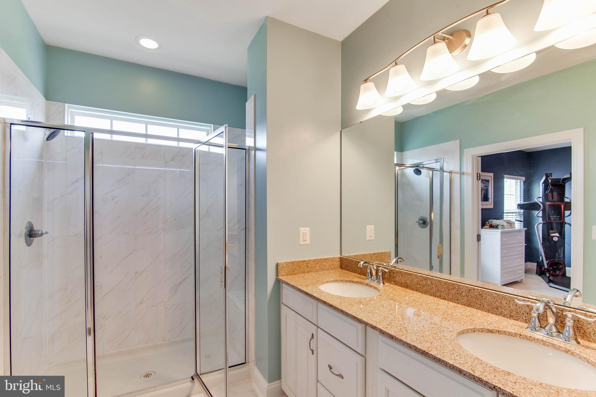 SEVEN HILLS - Residential