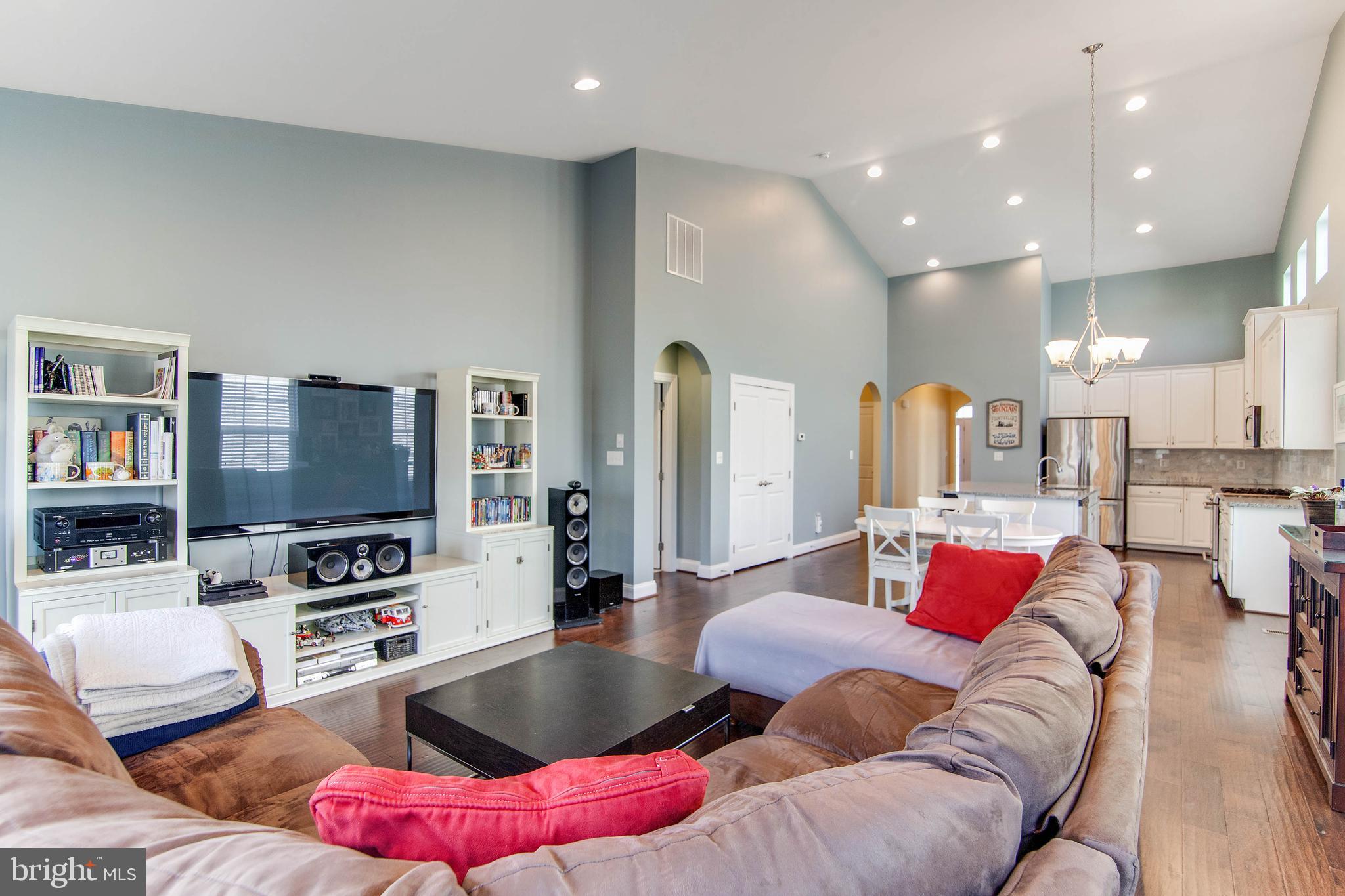 SEVEN HILLS - Residential