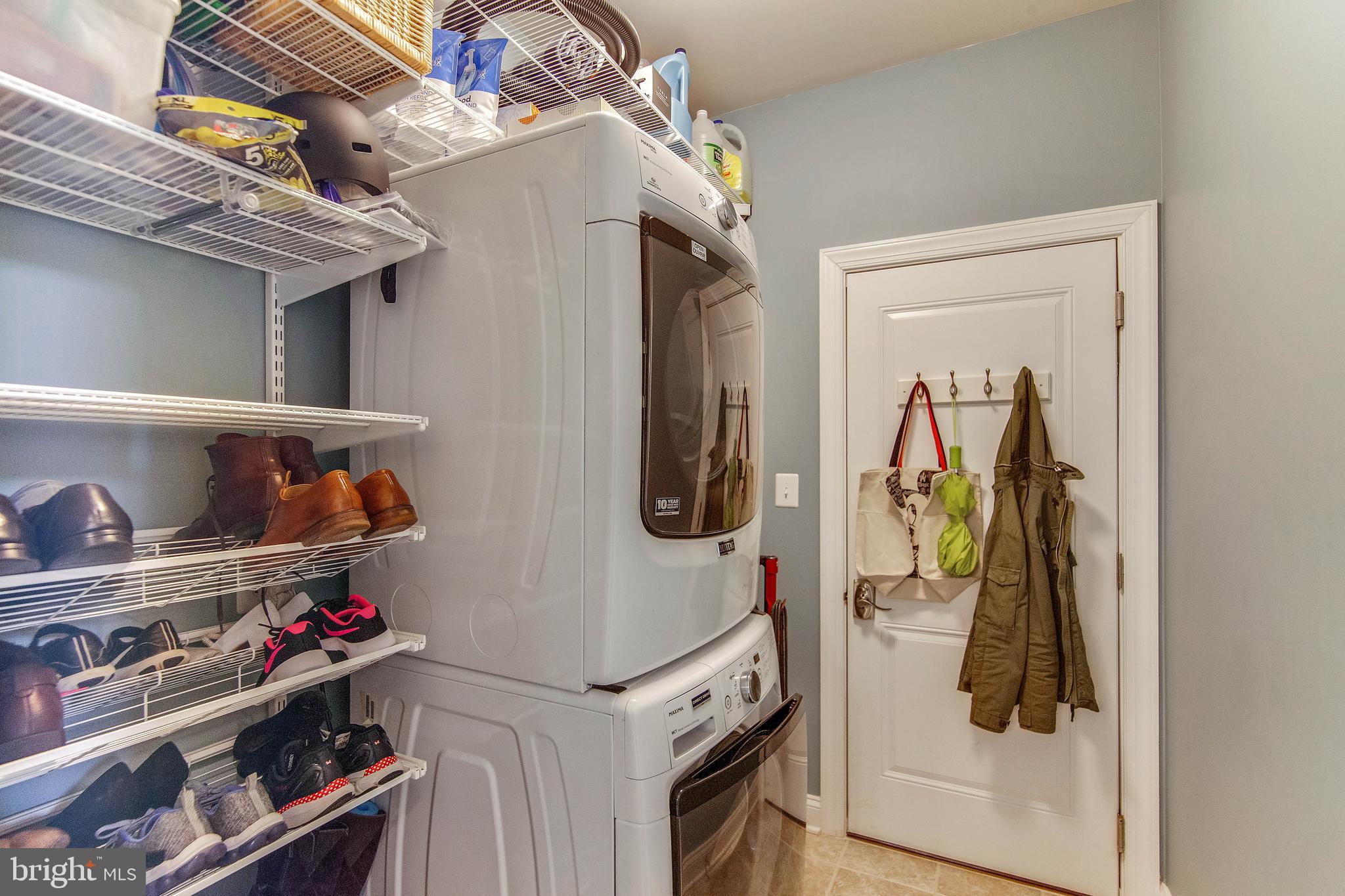 SEVEN HILLS - Residential