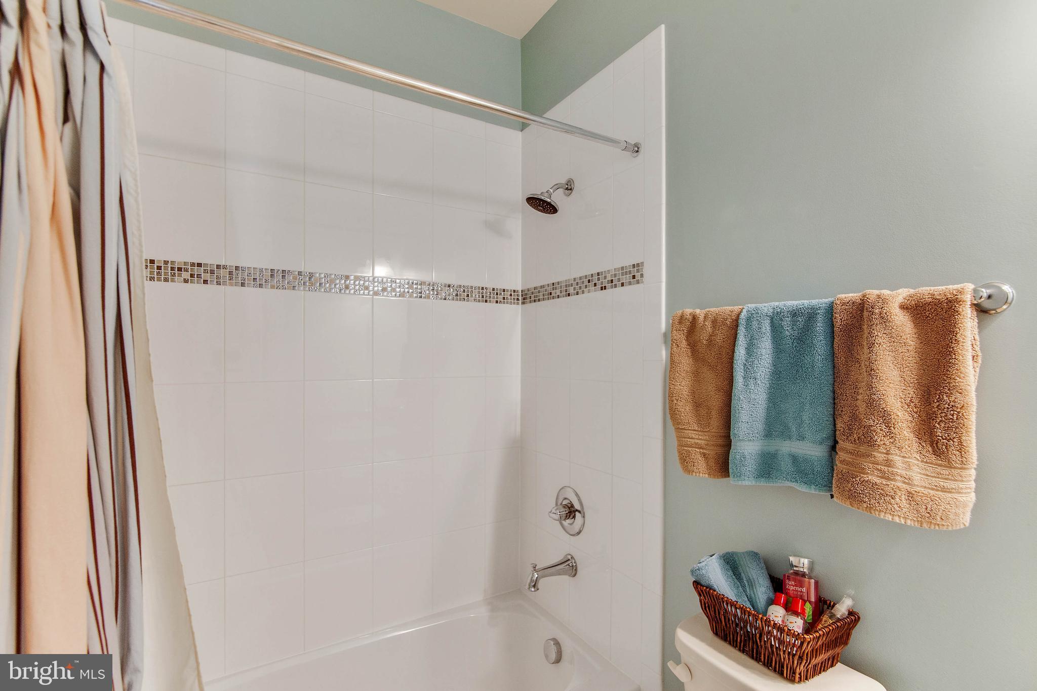 SEVEN HILLS - Residential