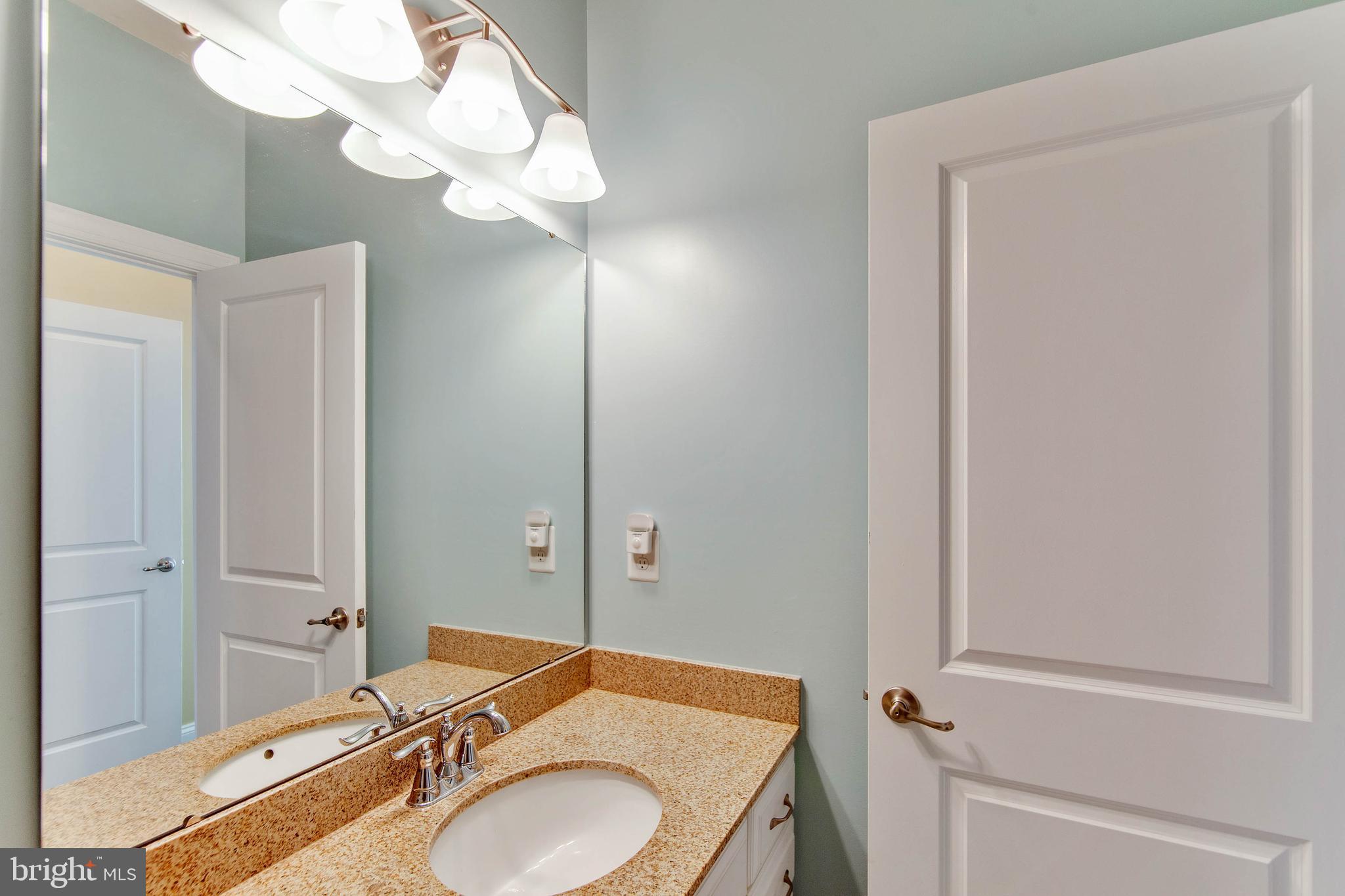 SEVEN HILLS - Residential