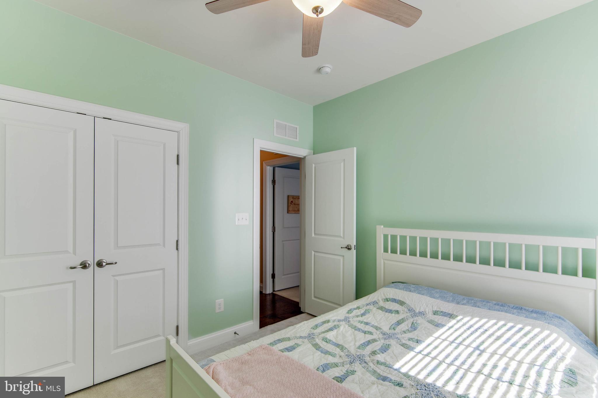 SEVEN HILLS - Residential