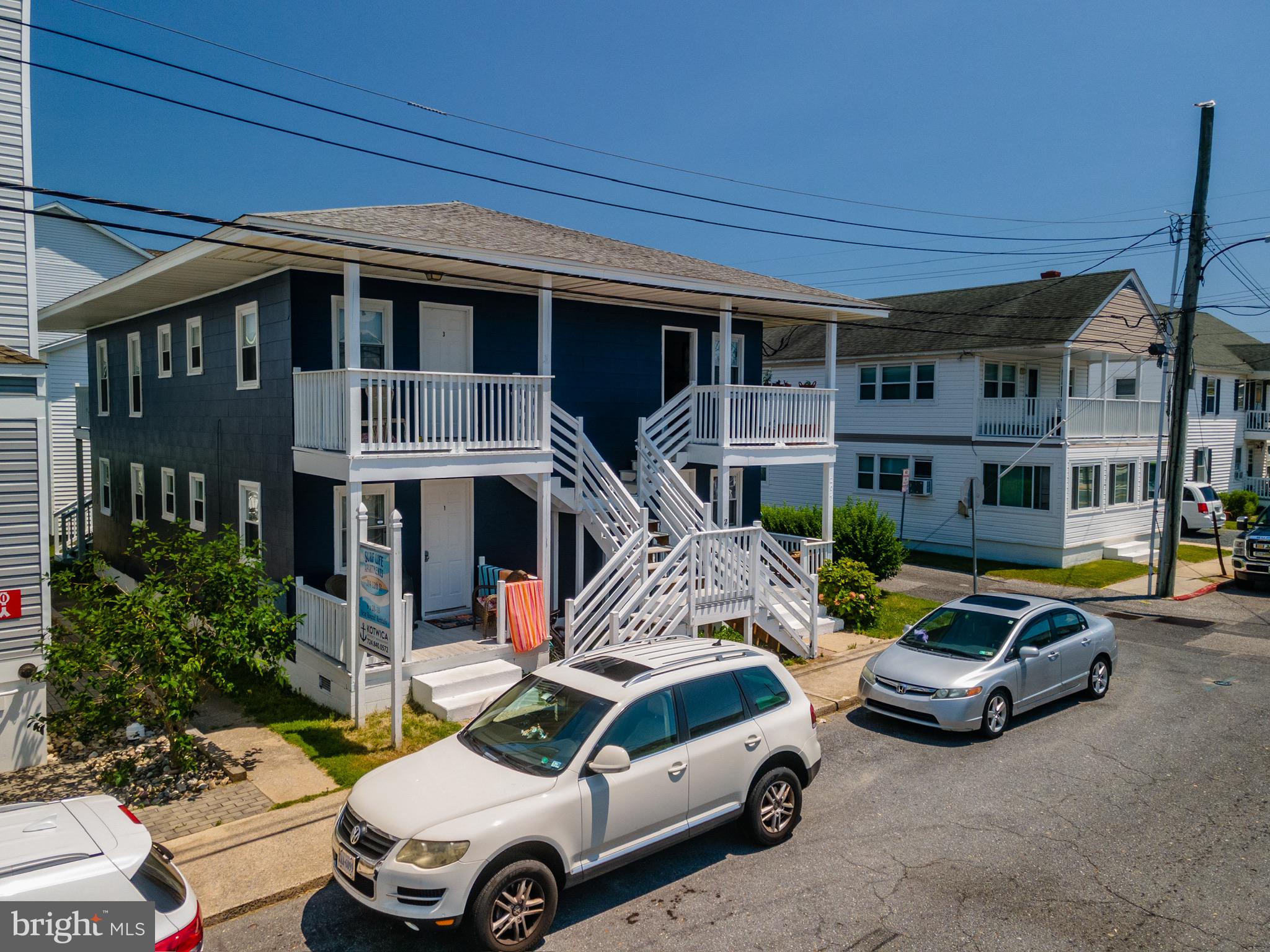This 6 unit multiplex provides a variety of opportunities, 204 12th St is a 4 plex building with central air and large decks. 1207 Dayton is an up and down duplex with original beach cottage knotty pine.
NO HOA ans NO Condo Association.
Turn 4 into short-term rentals and use the back units year round, or turn into a single family home for personal use.
All units are currently rented year round.