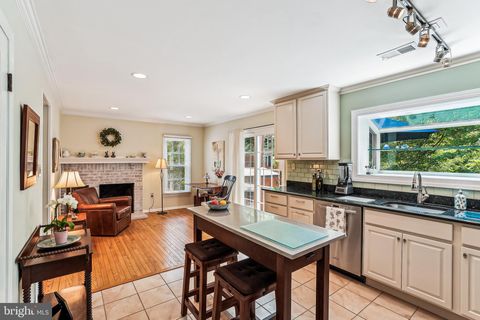 2446 S WALTER REED DRIVE A ARLINGTON VA 22206