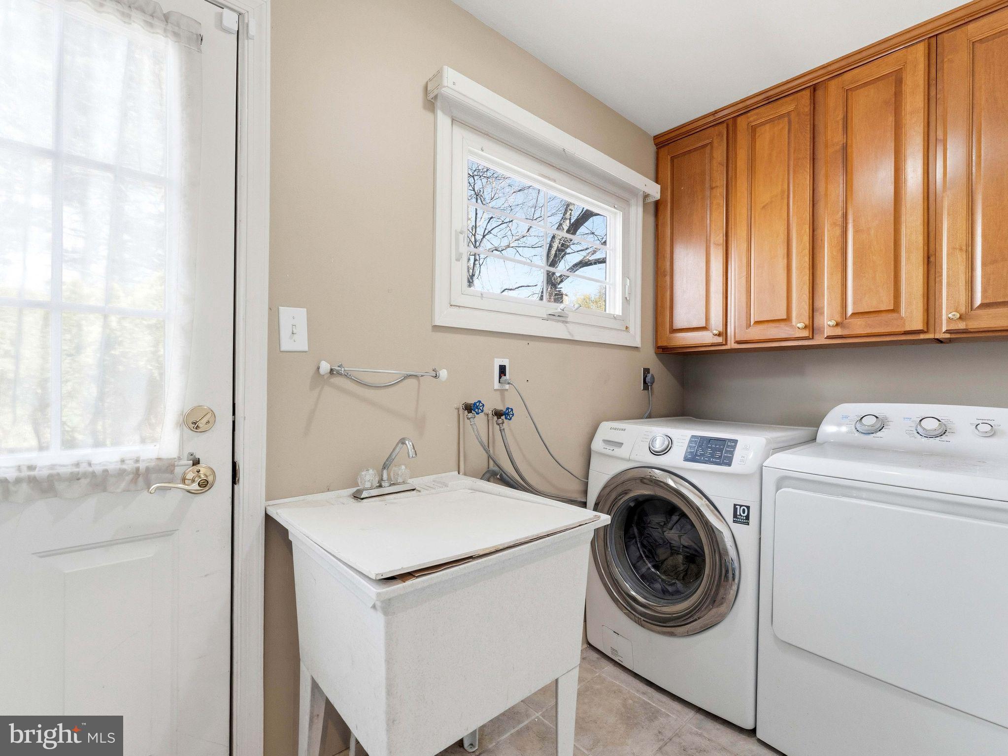 RED FOX KNOLL - Residential