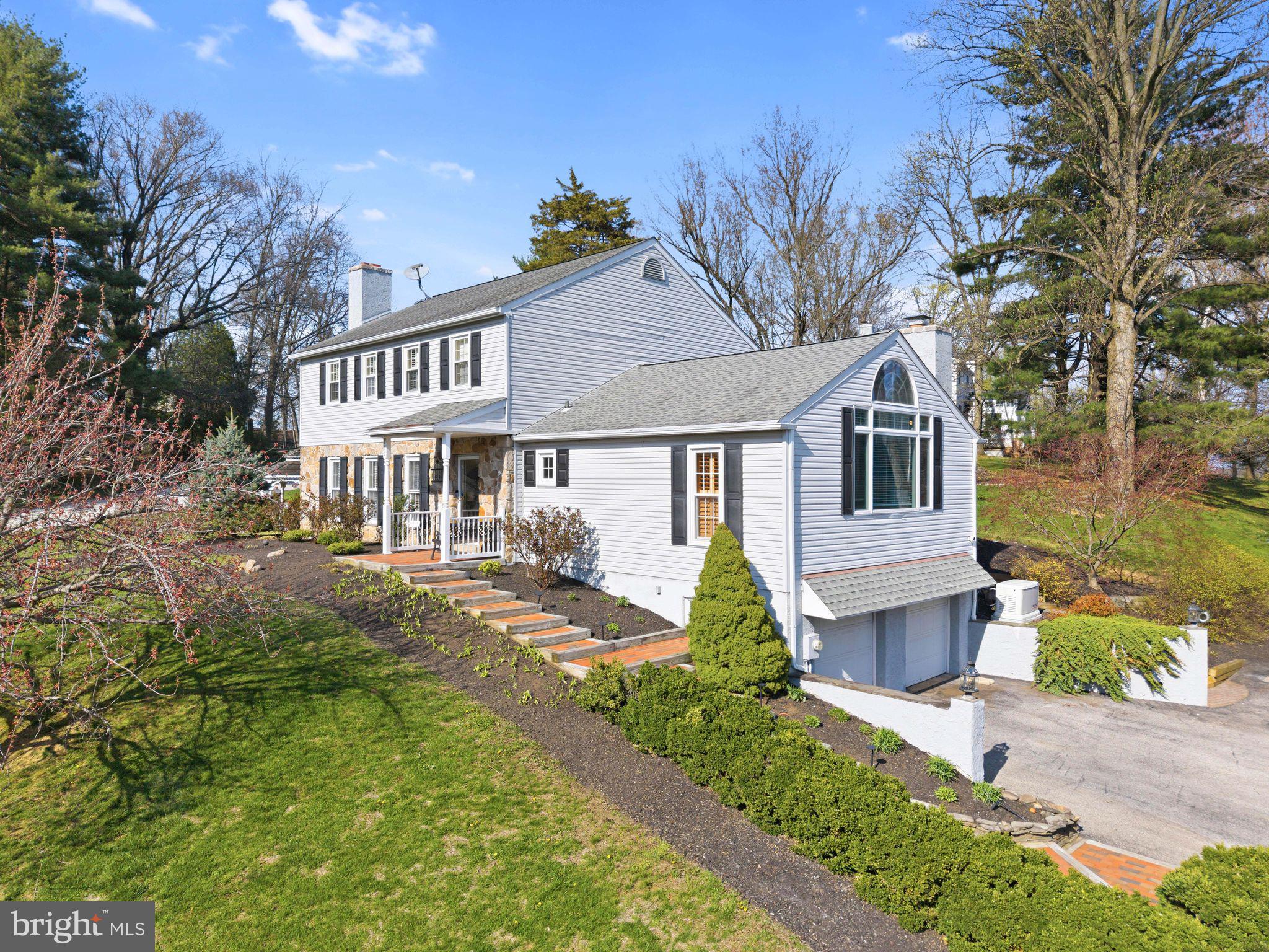 RED FOX KNOLL - Residential