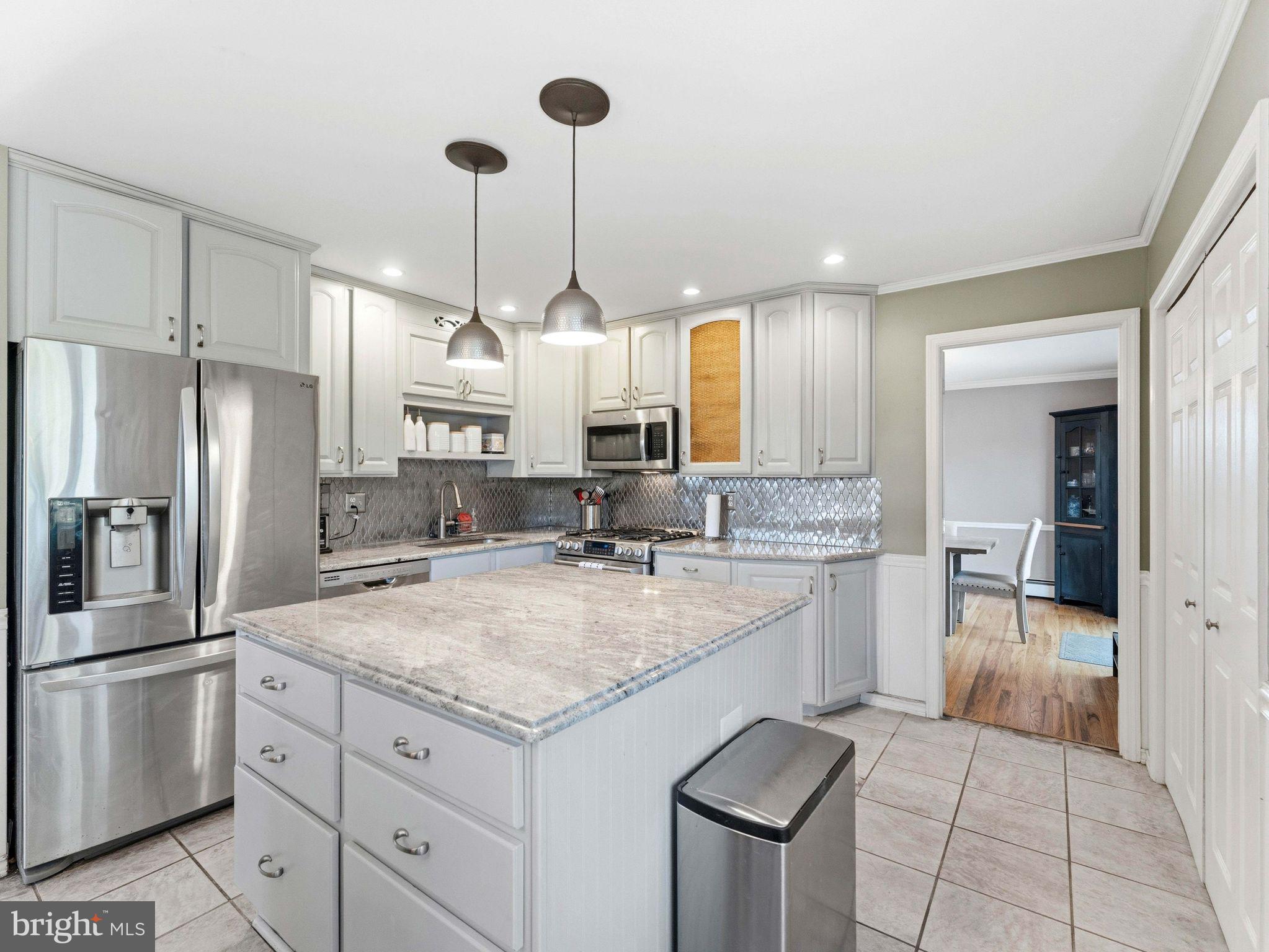 RED FOX KNOLL - Residential