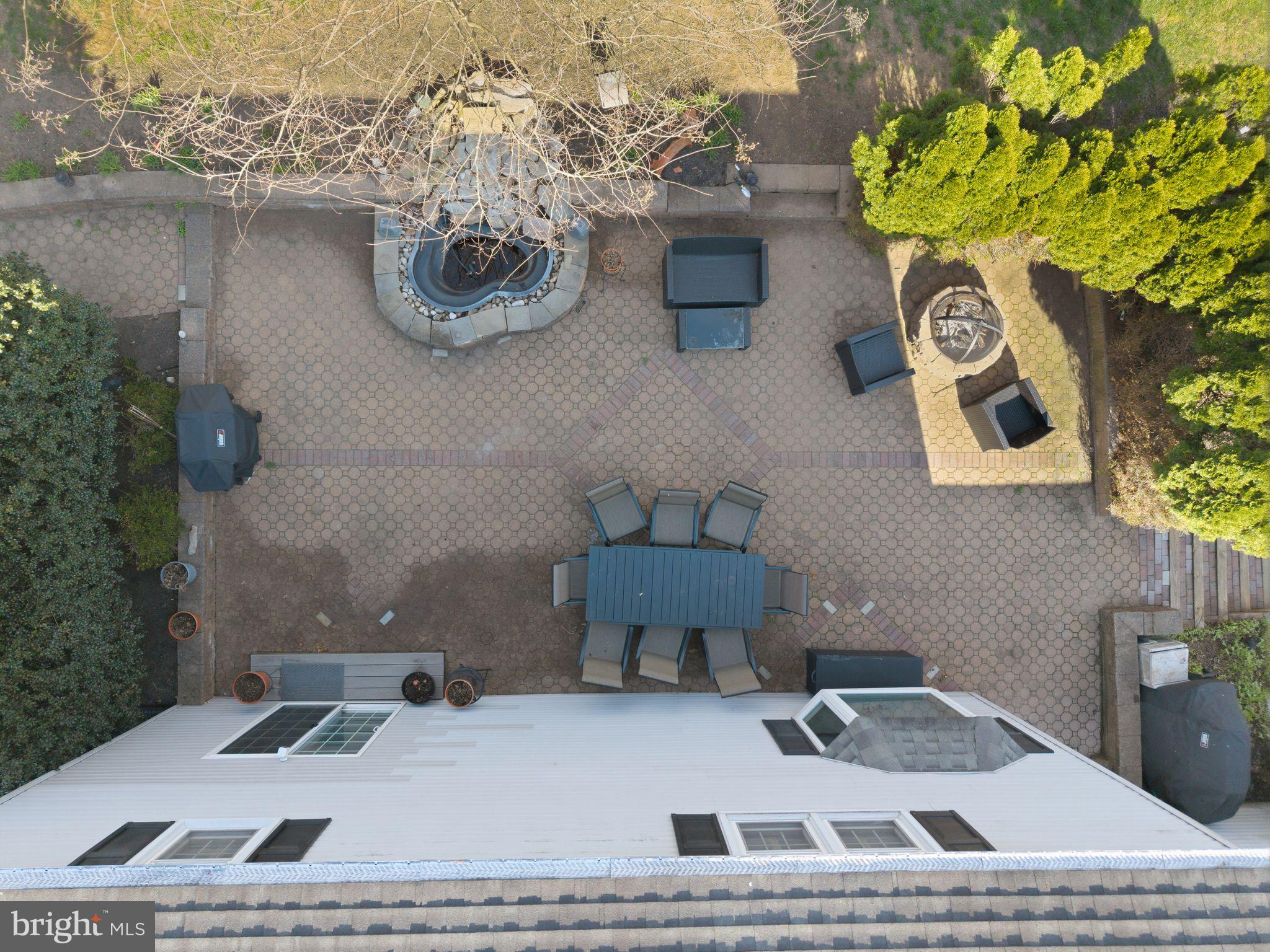 RED FOX KNOLL - Residential