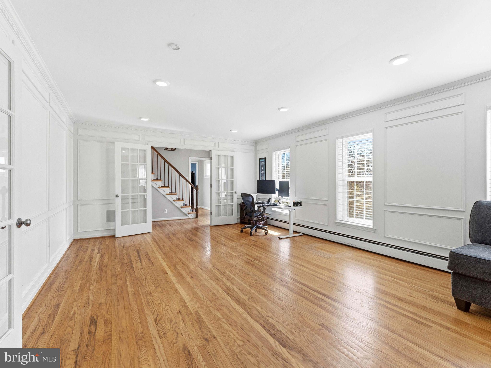 RED FOX KNOLL - Residential