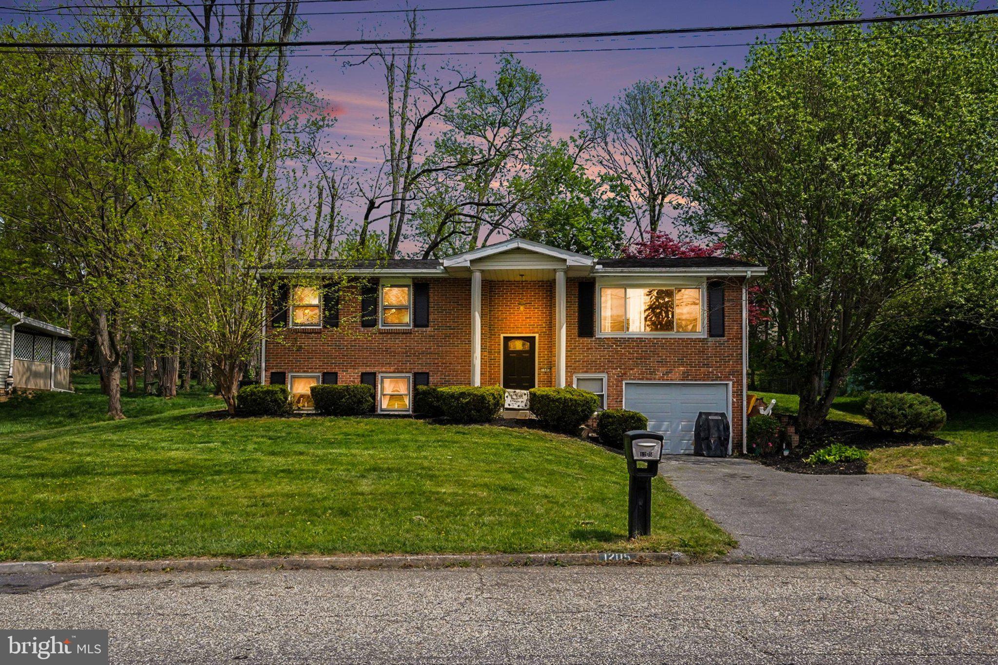 WEST CREEK HILLS - Residential