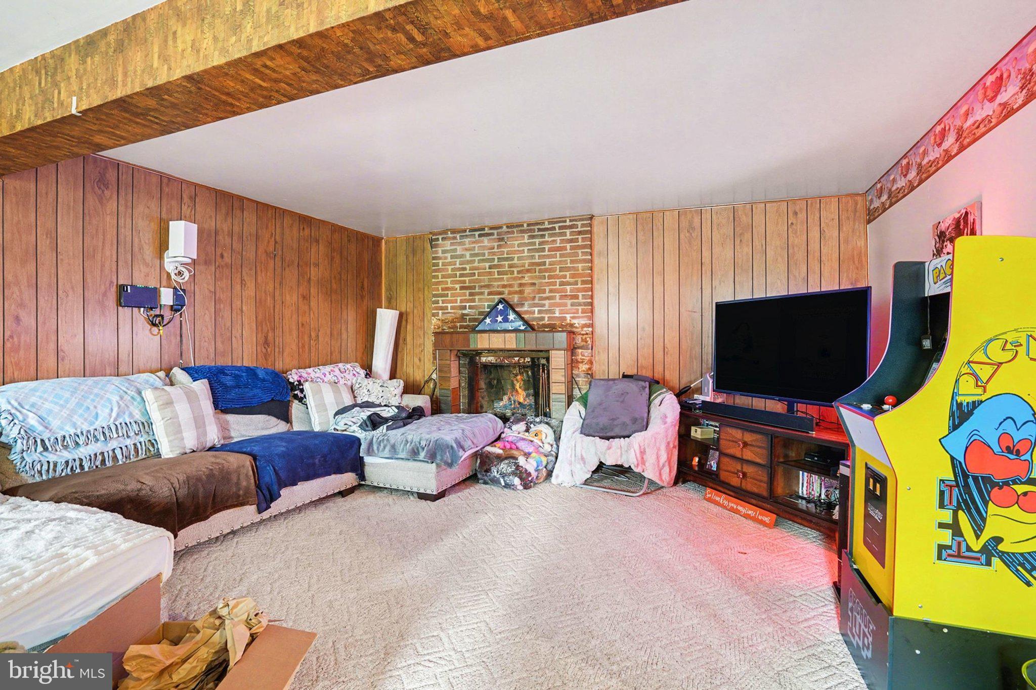 WEST CREEK HILLS - Residential