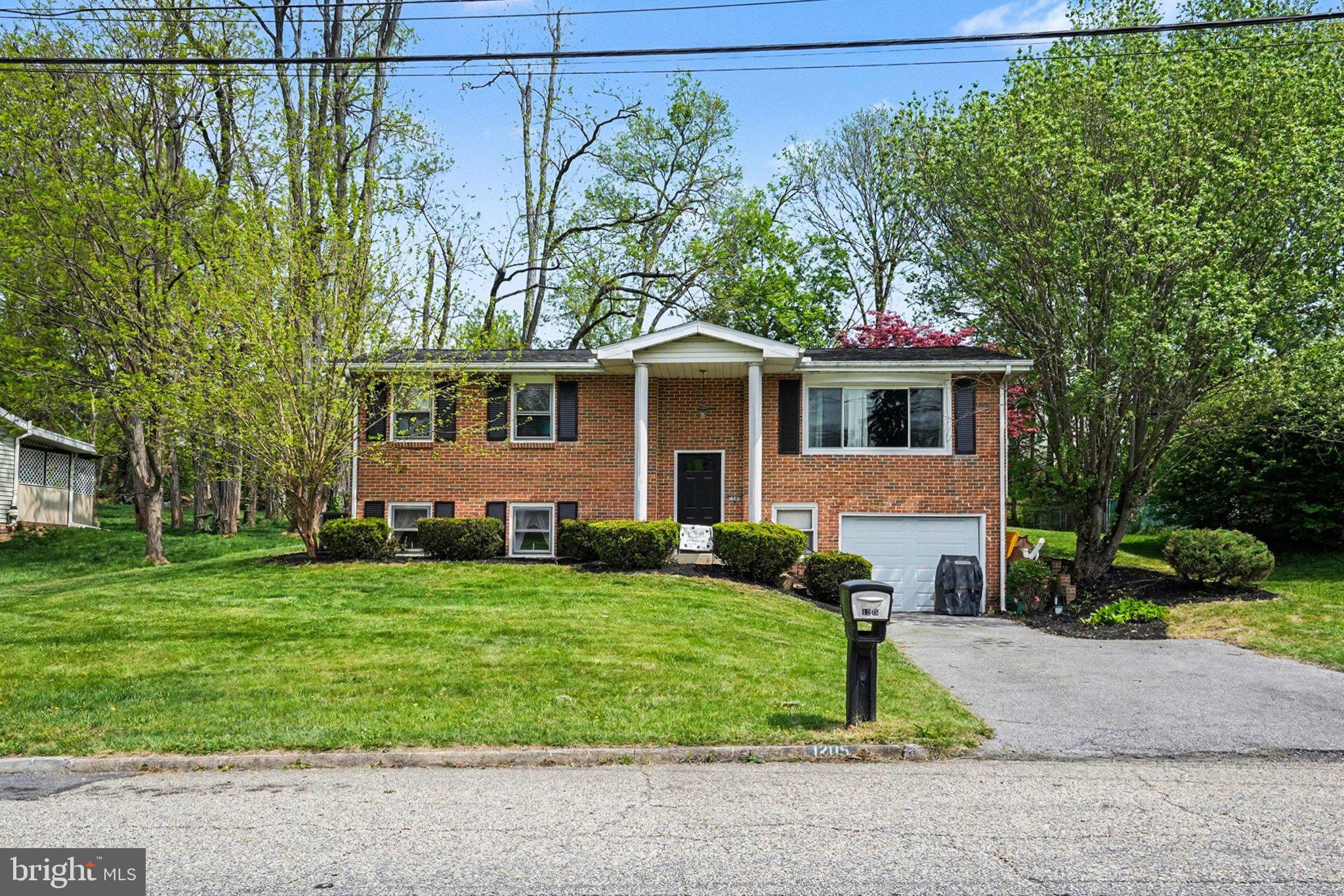 WEST CREEK HILLS - Residential