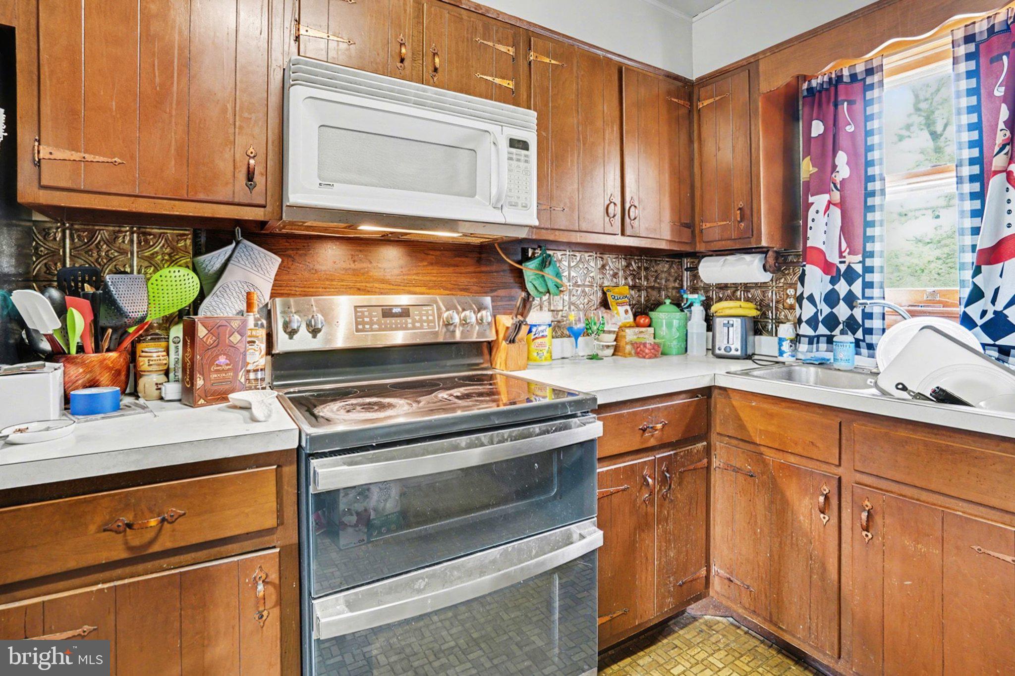 WEST CREEK HILLS - Residential