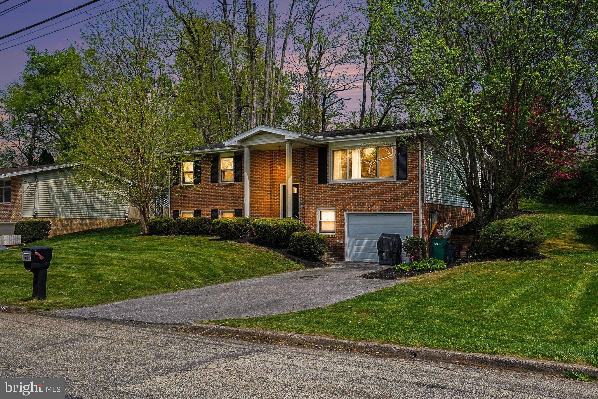 WEST CREEK HILLS - Residential