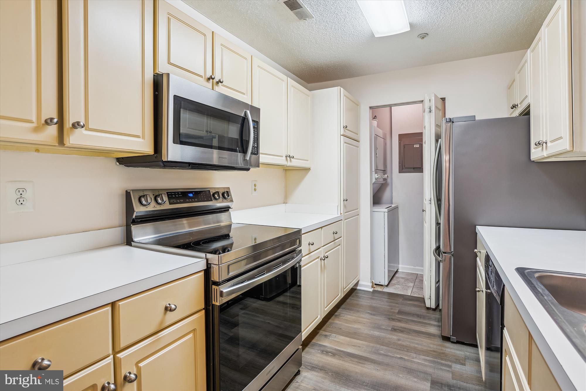 CHURCHILL VIEW - Residential