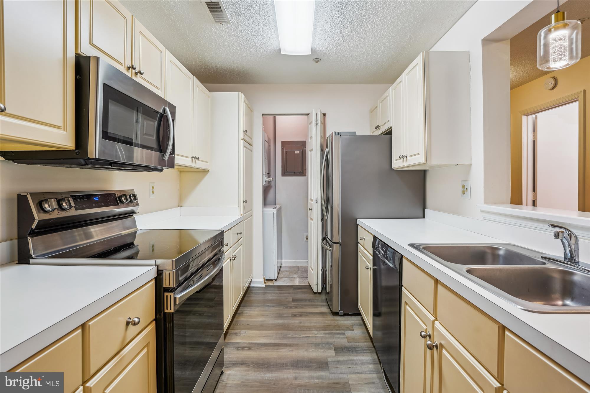 CHURCHILL VIEW - Residential