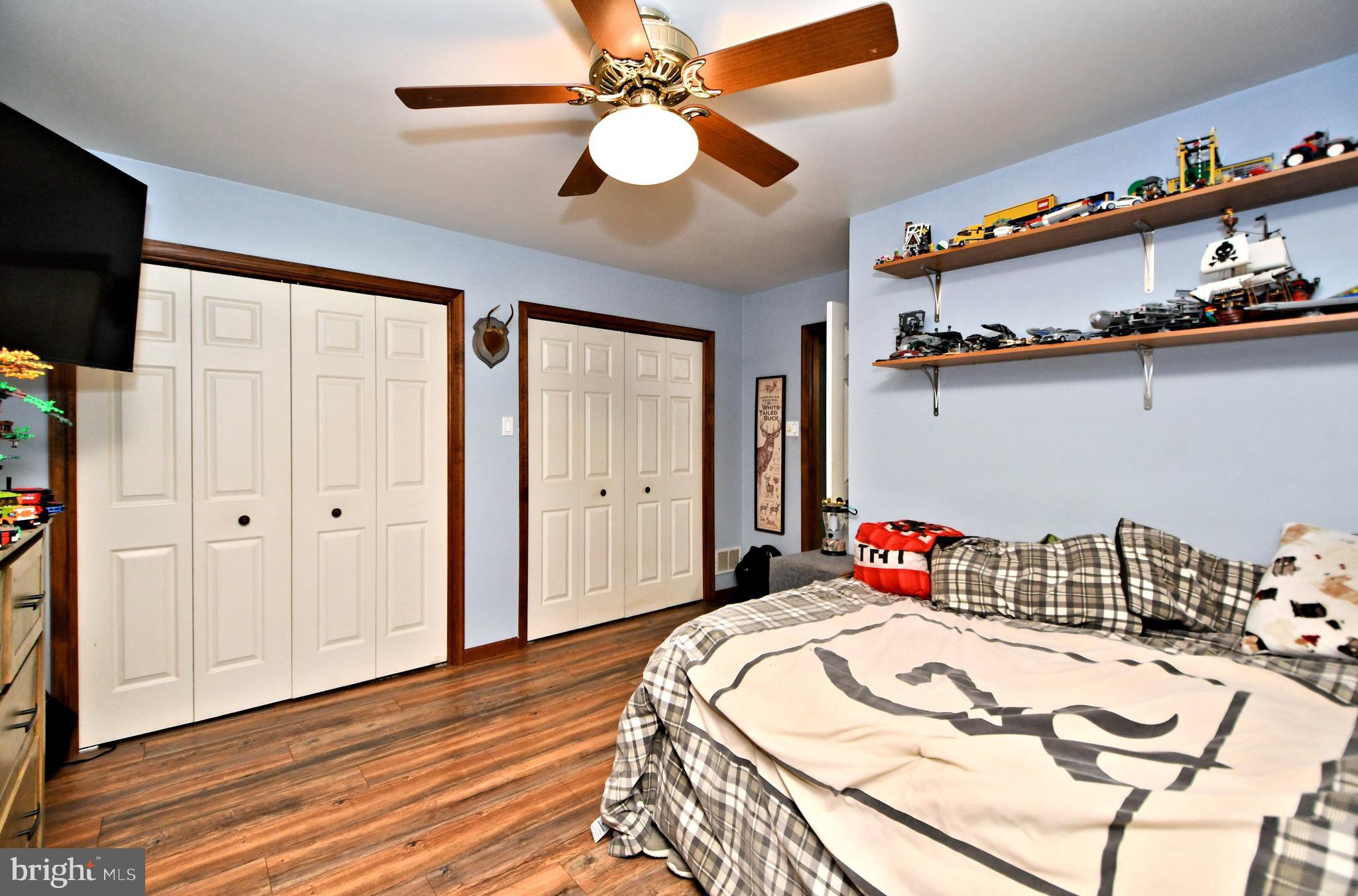 WOODLAND ACRES - Residential