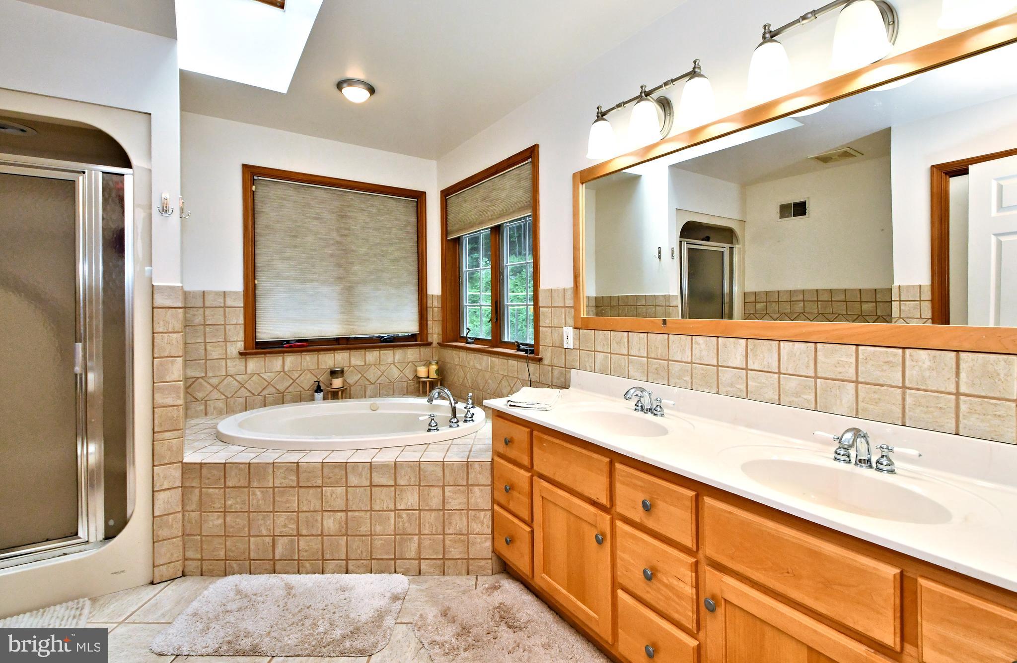 WOODLAND ACRES - Residential