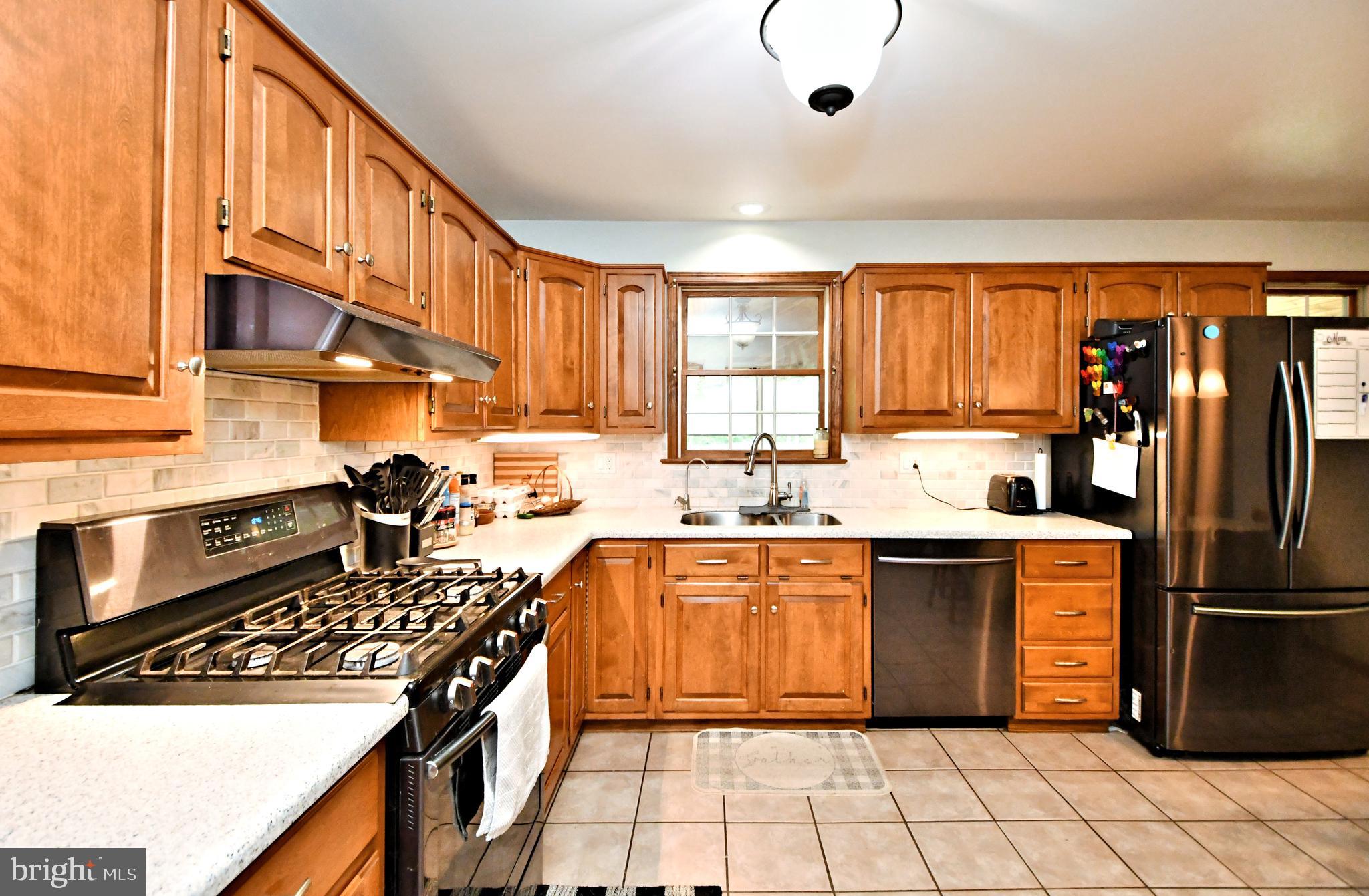 WOODLAND ACRES - Residential