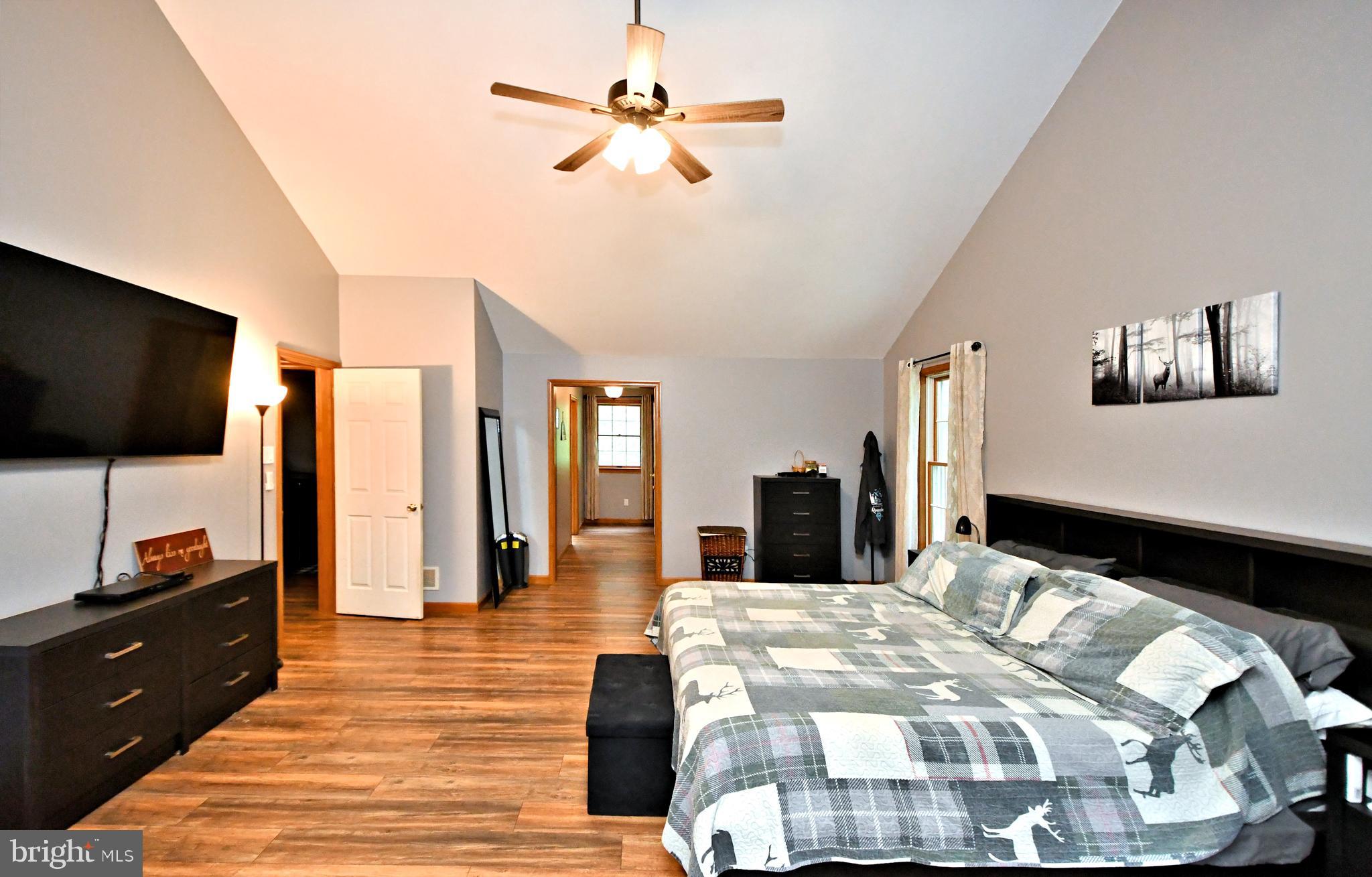 WOODLAND ACRES - Residential