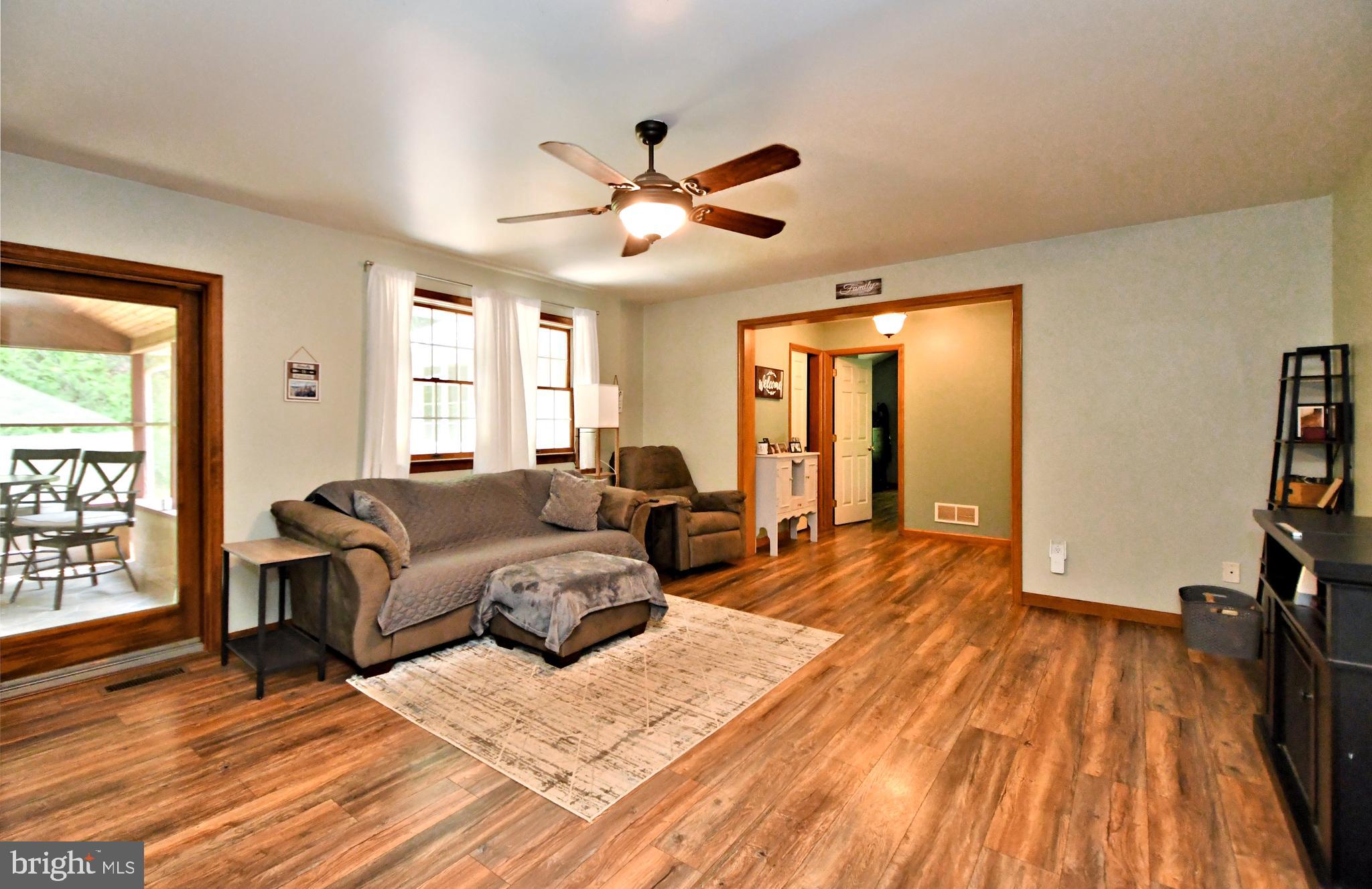 WOODLAND ACRES - Residential