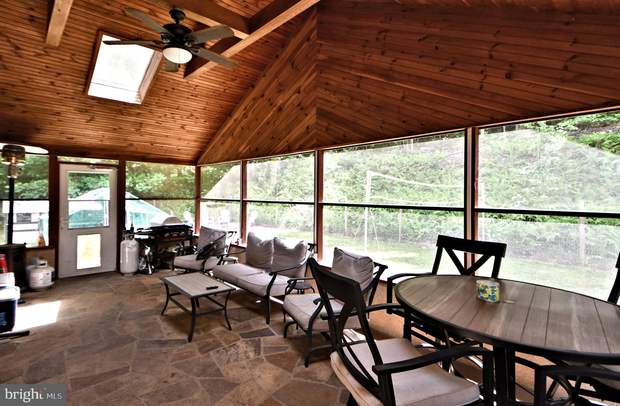 WOODLAND ACRES - Residential