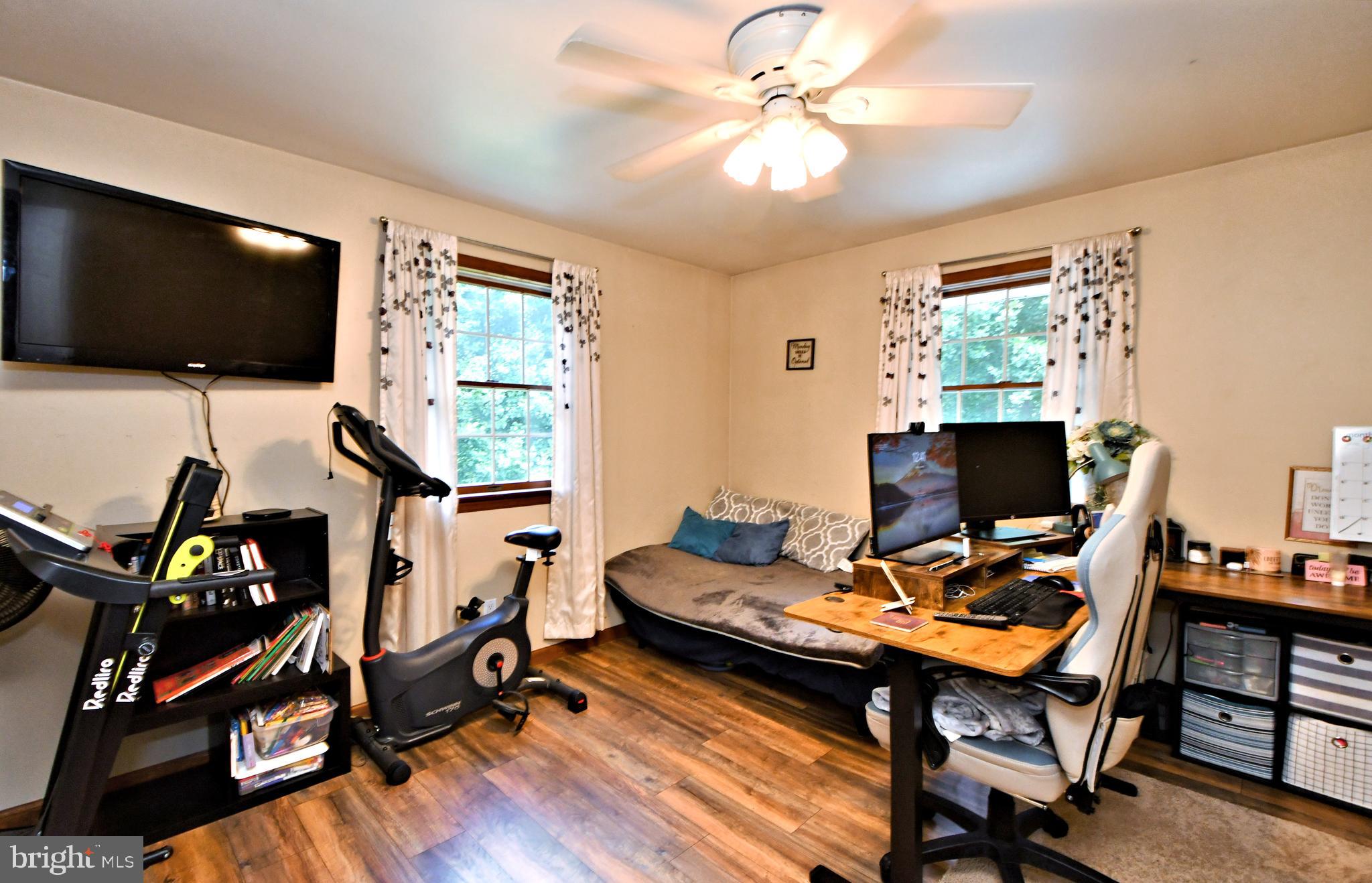 WOODLAND ACRES - Residential