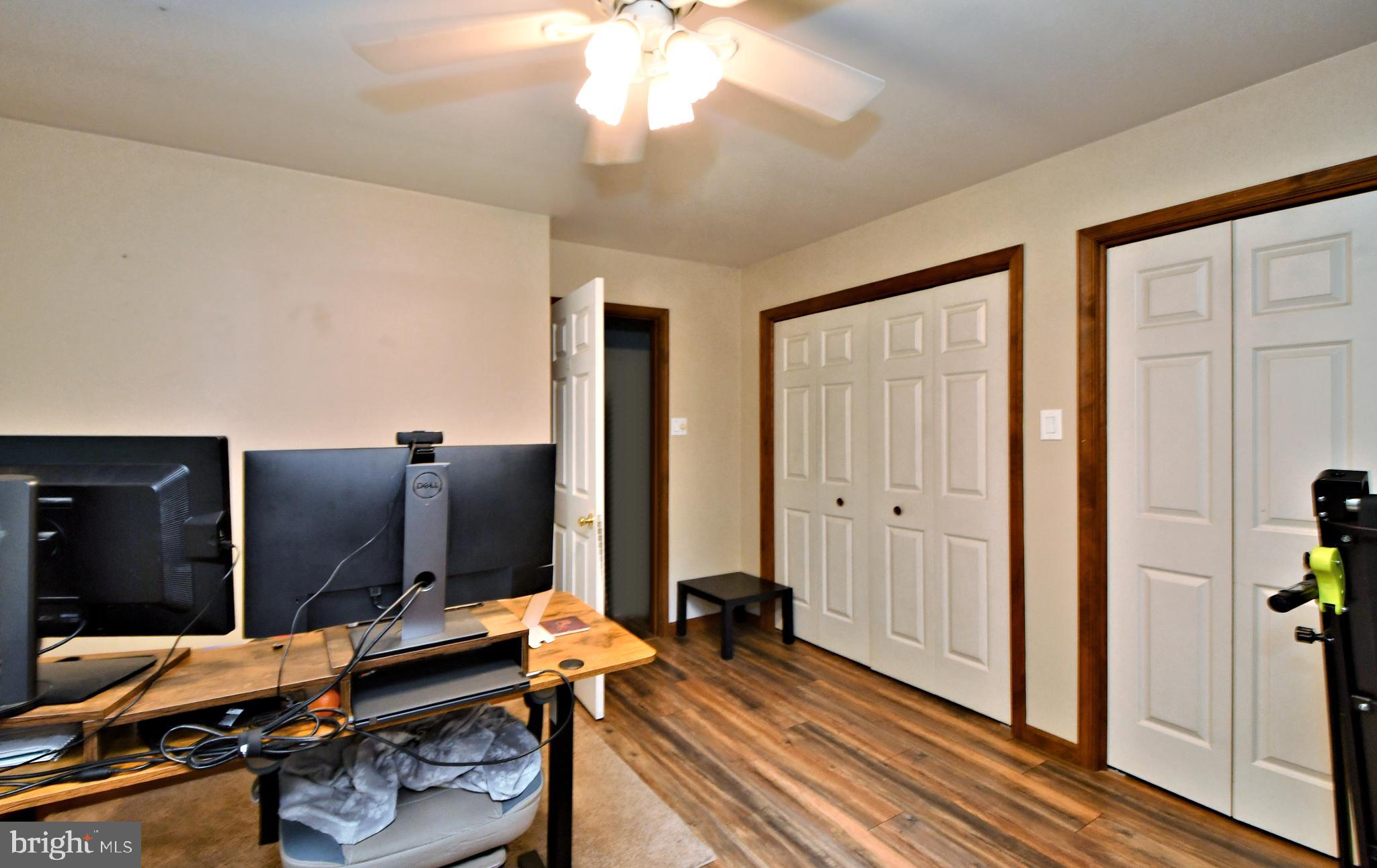 WOODLAND ACRES - Residential