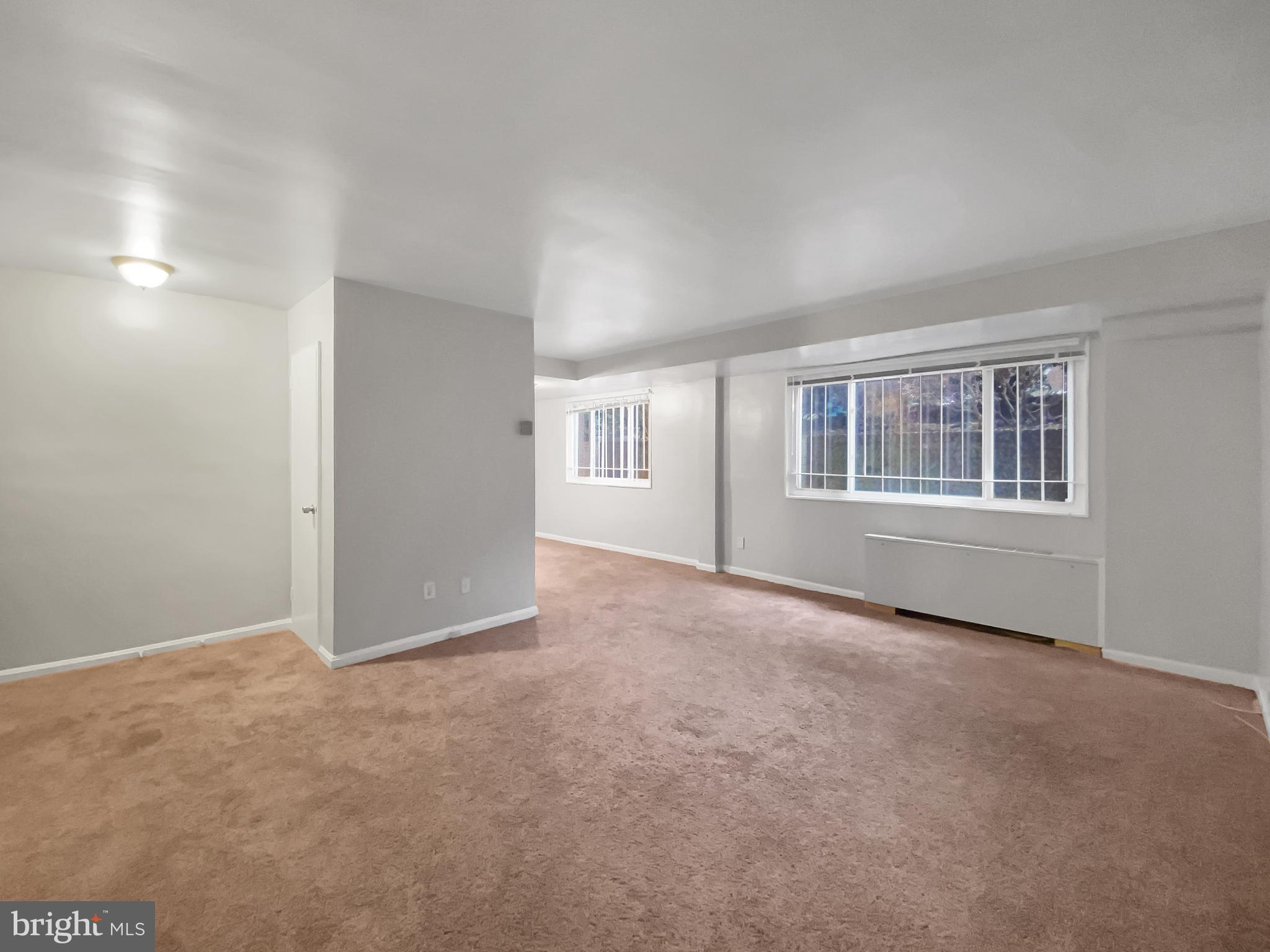 KENWOOD HOUSE - Residential Lease