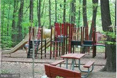 GLADE AT HUNTERS WOODS - Residential Lease