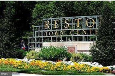 GLADE AT HUNTERS WOODS - Residential Lease