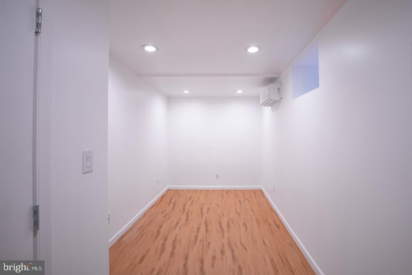 COBBS CREEK - Residential Lease