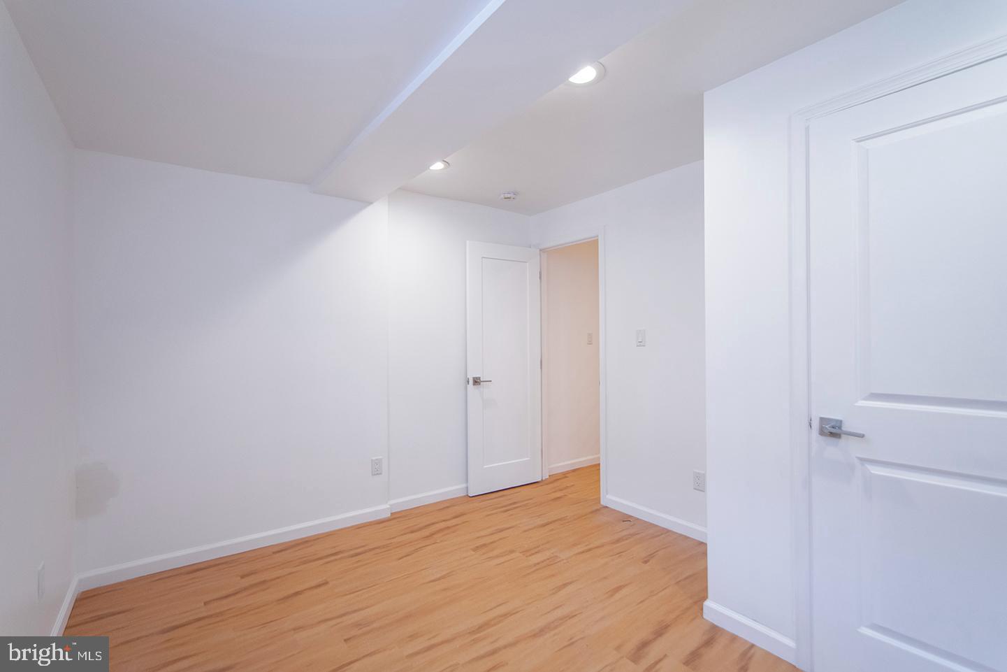 COBBS CREEK - Residential Lease