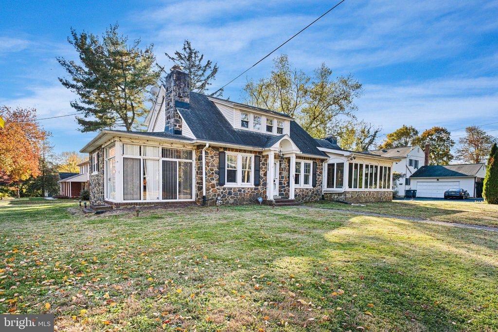 Photo of 302 Baynard Boulevard, WILMINGTON, DE 19803 (MLS # DENC2091924)