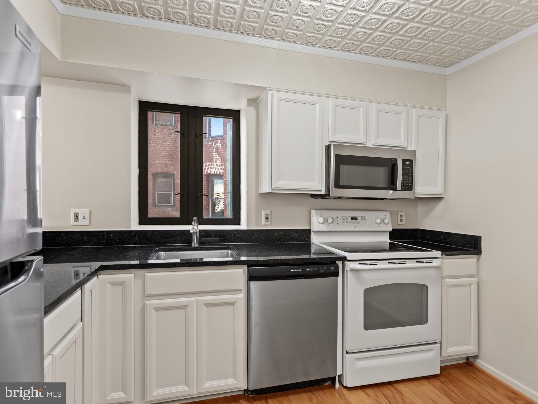 2320 WISCONSIN AVENUE NW 206