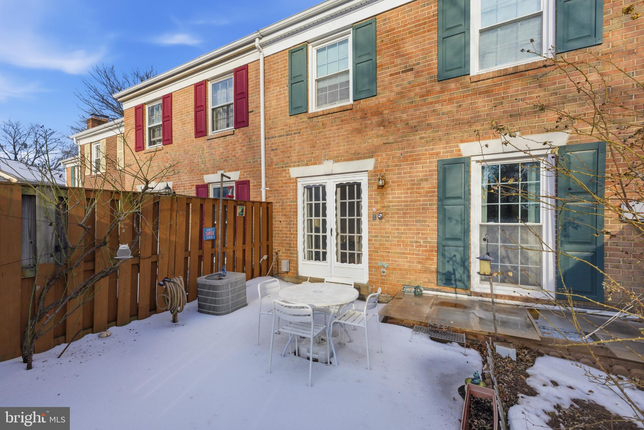 SPRINGFIELD VILLAGE - Residential