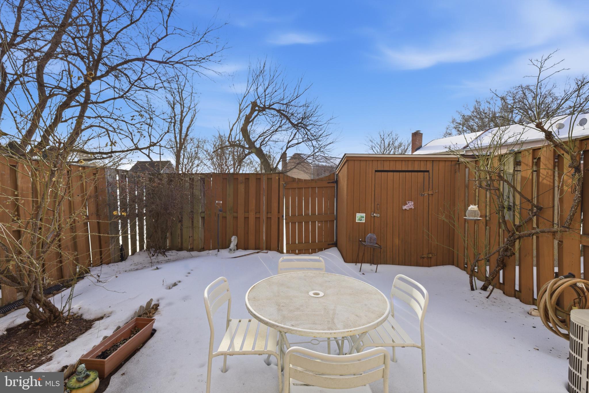 SPRINGFIELD VILLAGE - Residential