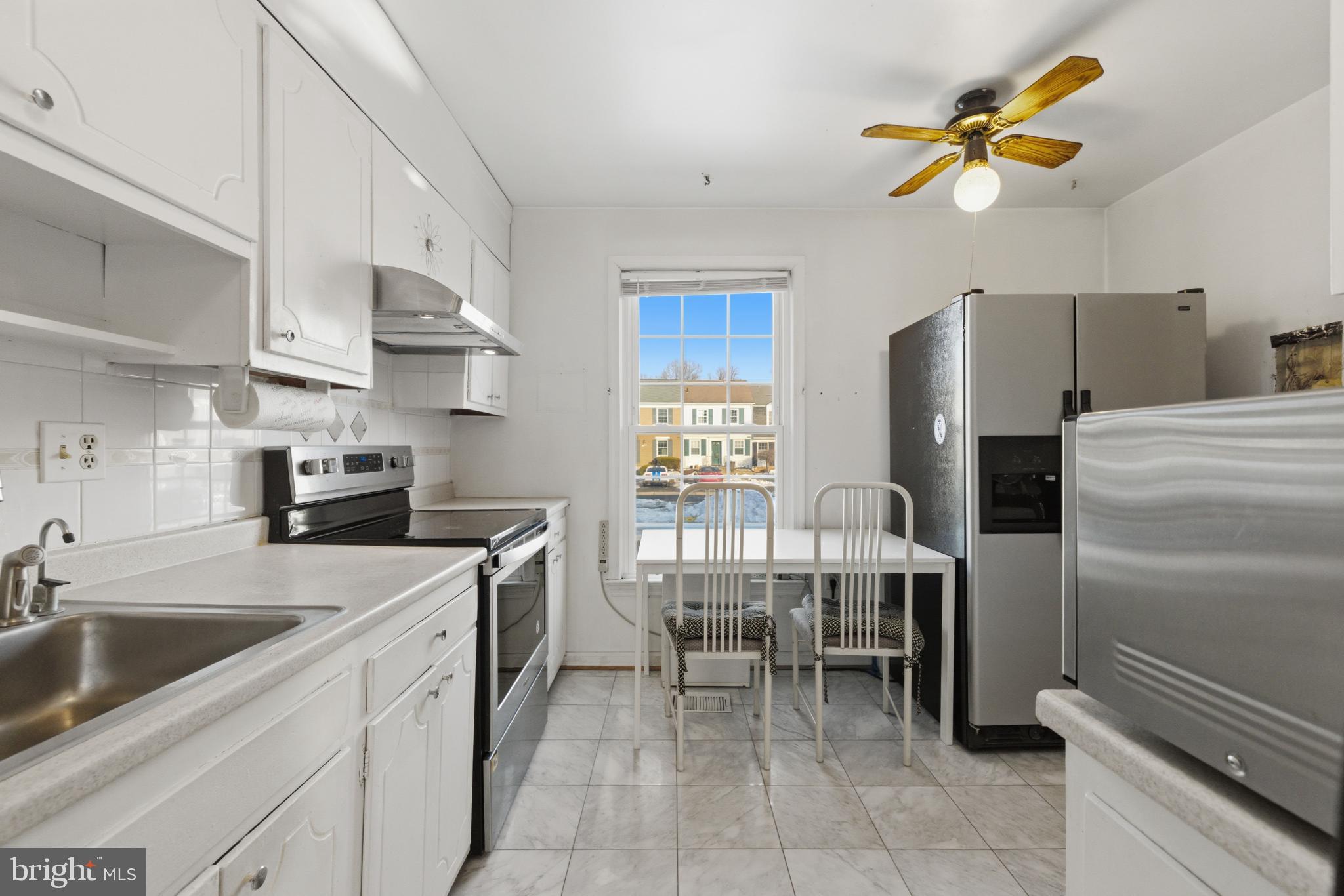 SPRINGFIELD VILLAGE - Residential