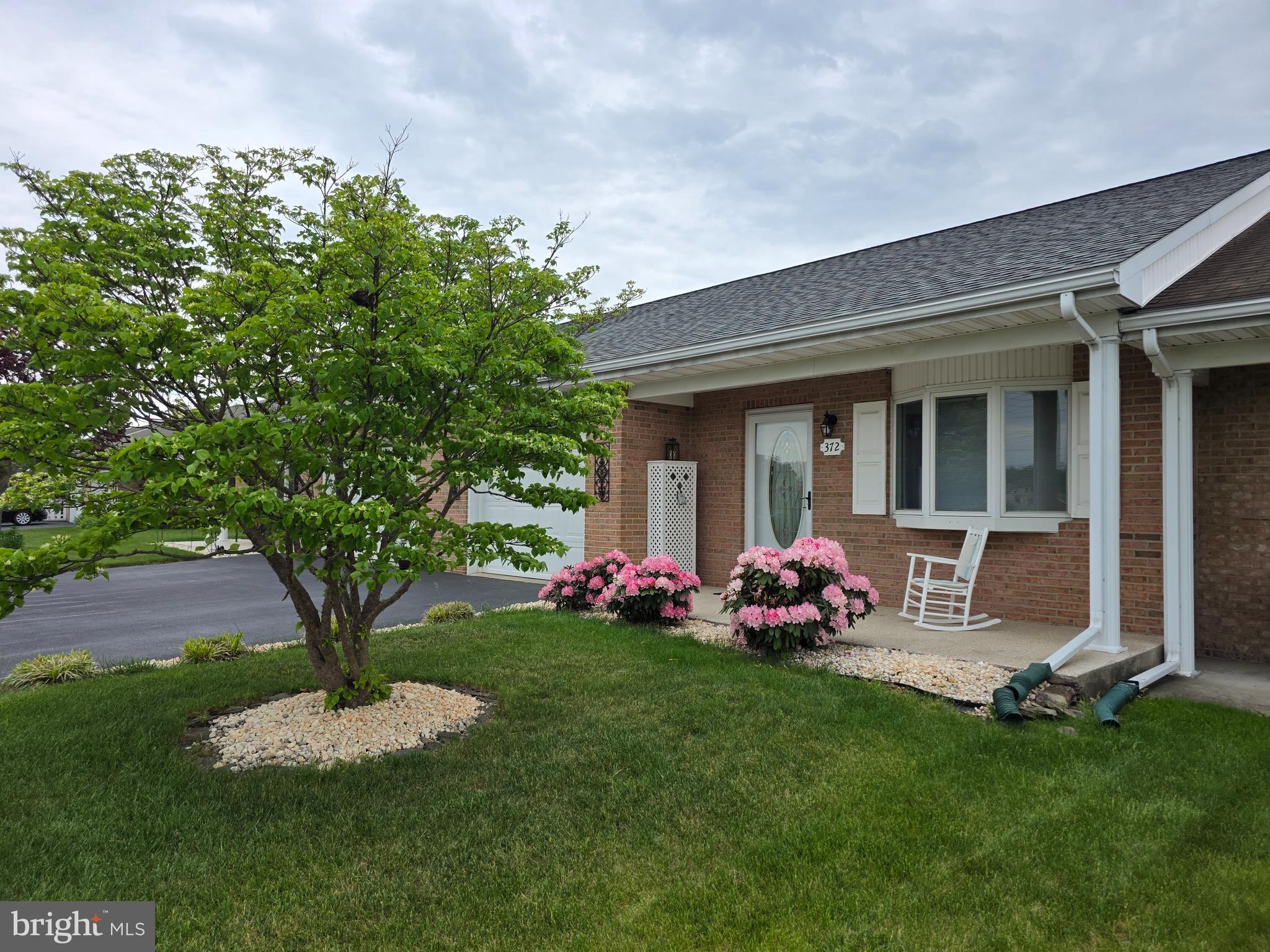 372 WINDING OAK DRIVE