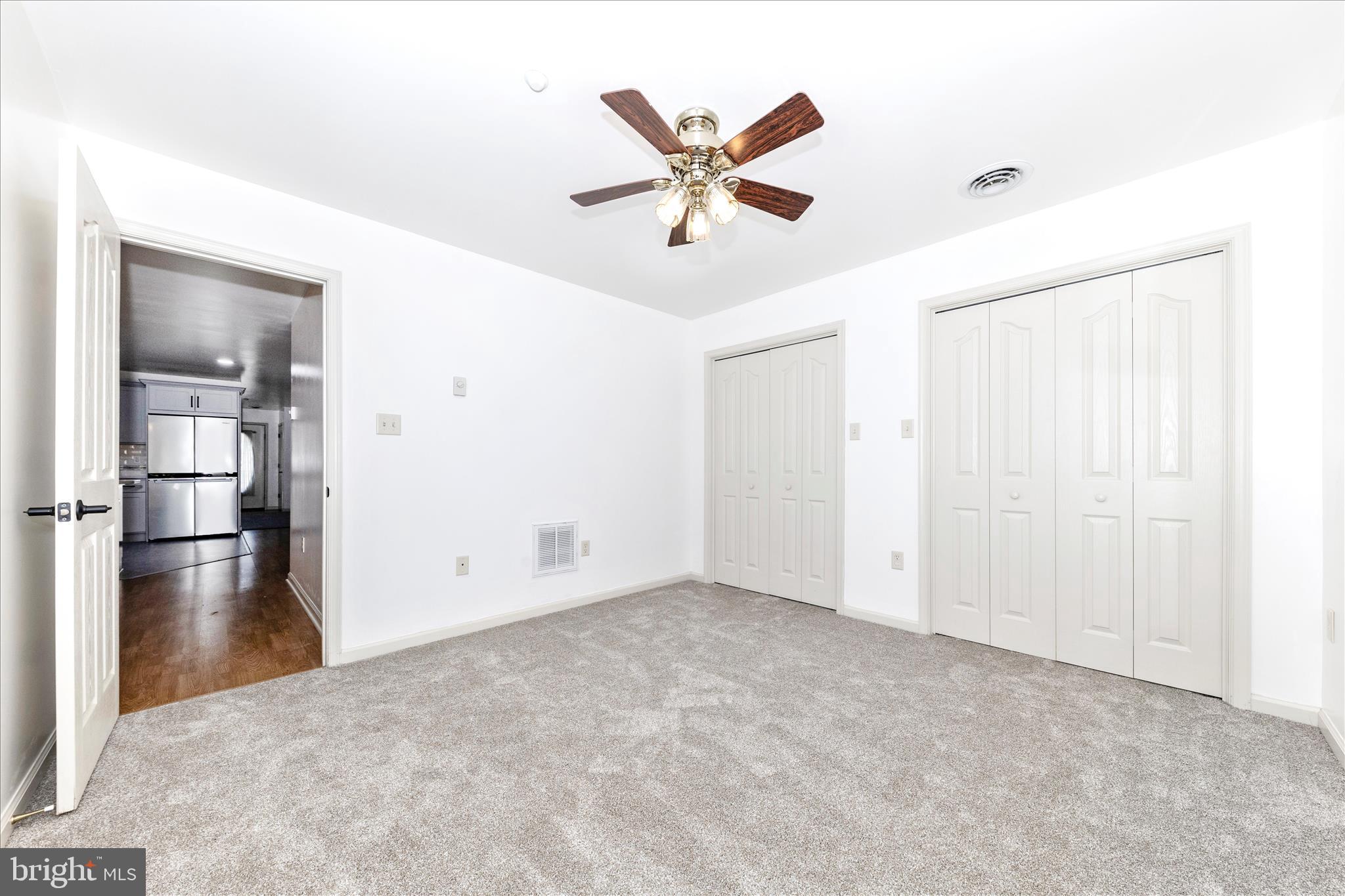 SOUTH POINTE - Residential