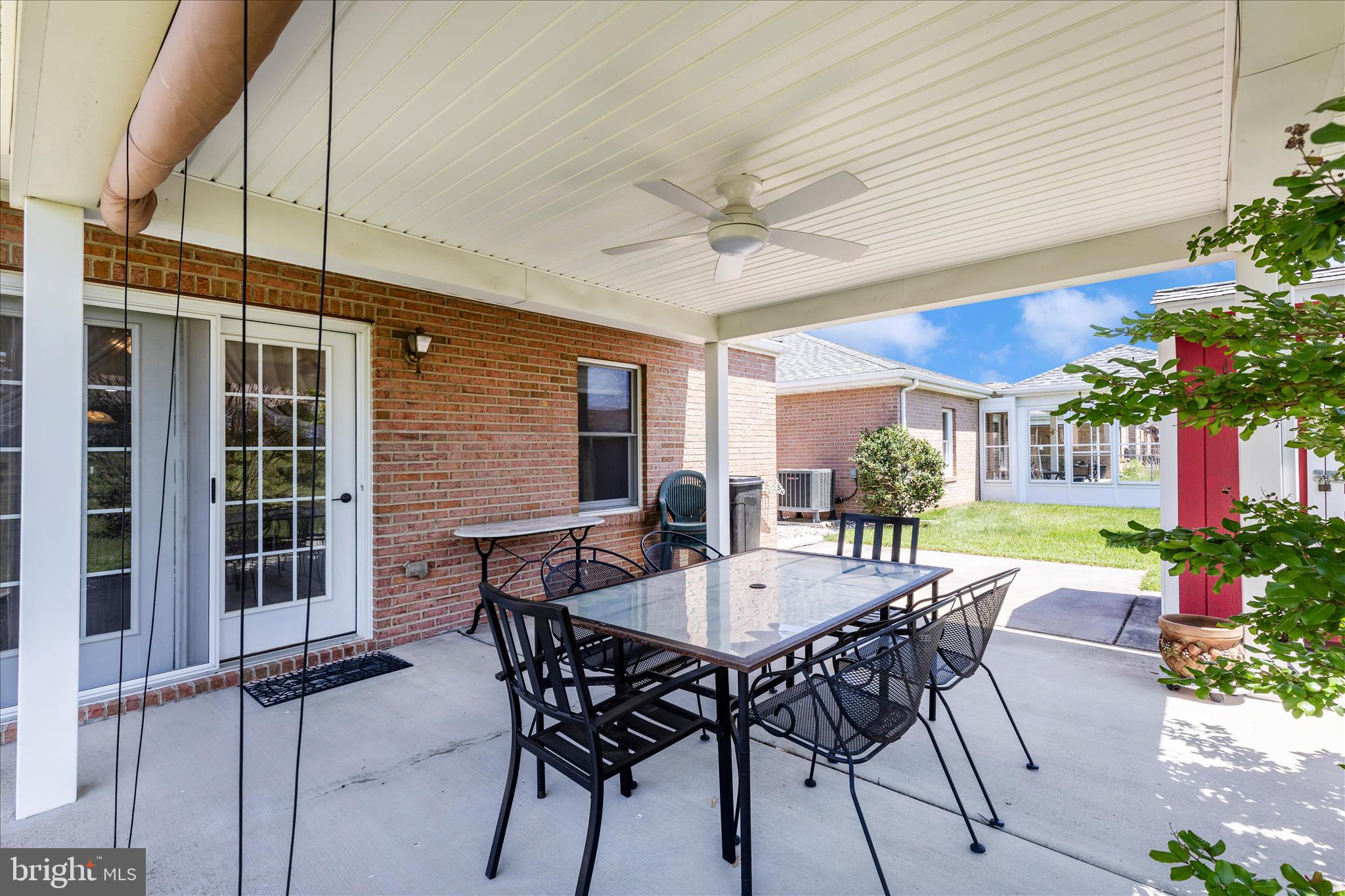 SOUTH POINTE - Residential