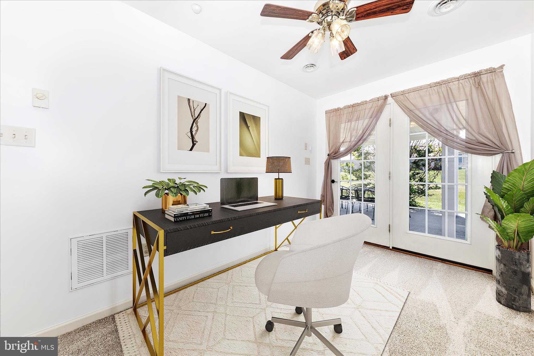 SOUTH POINTE - Residential