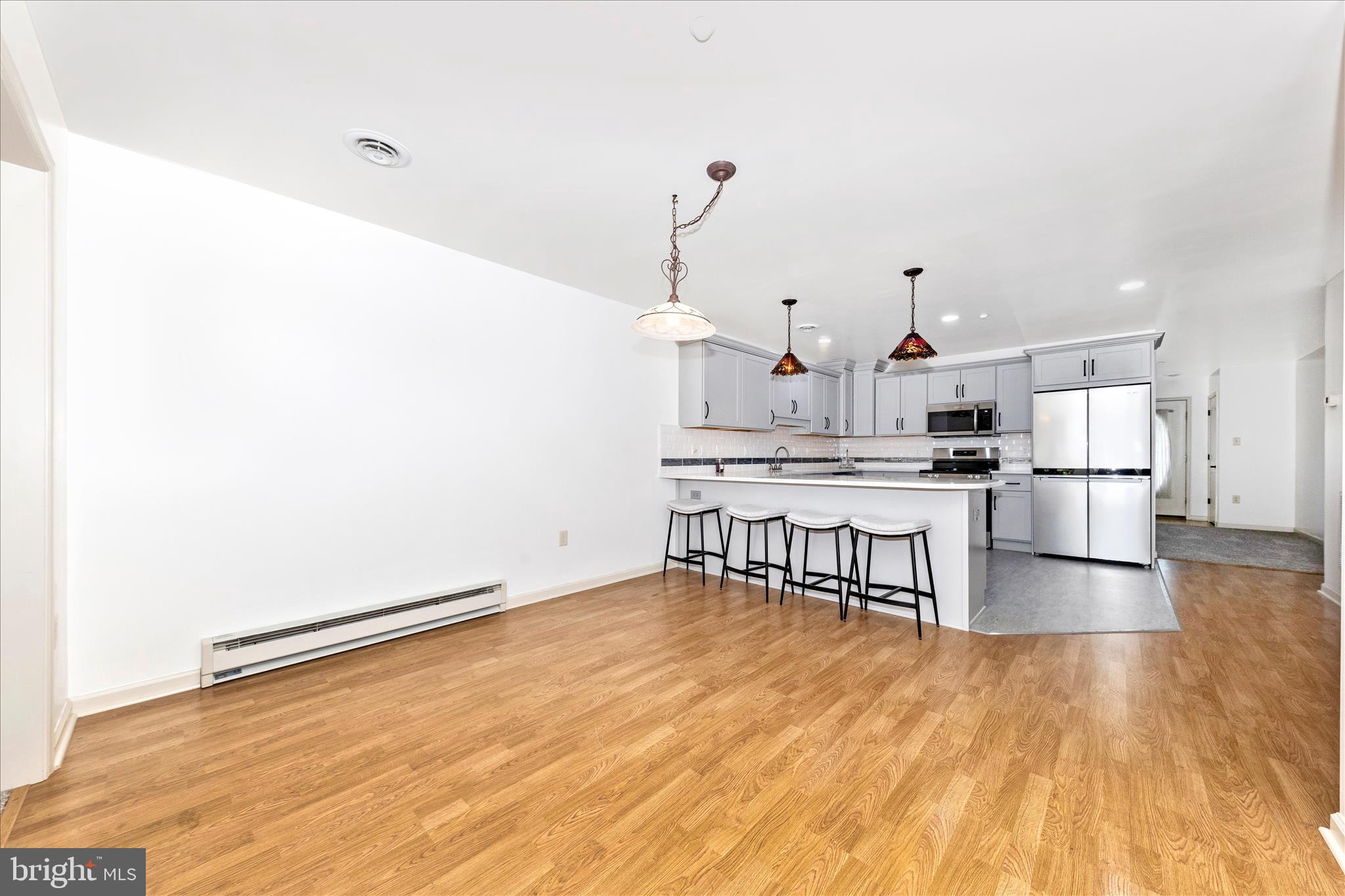 SOUTH POINTE - Residential