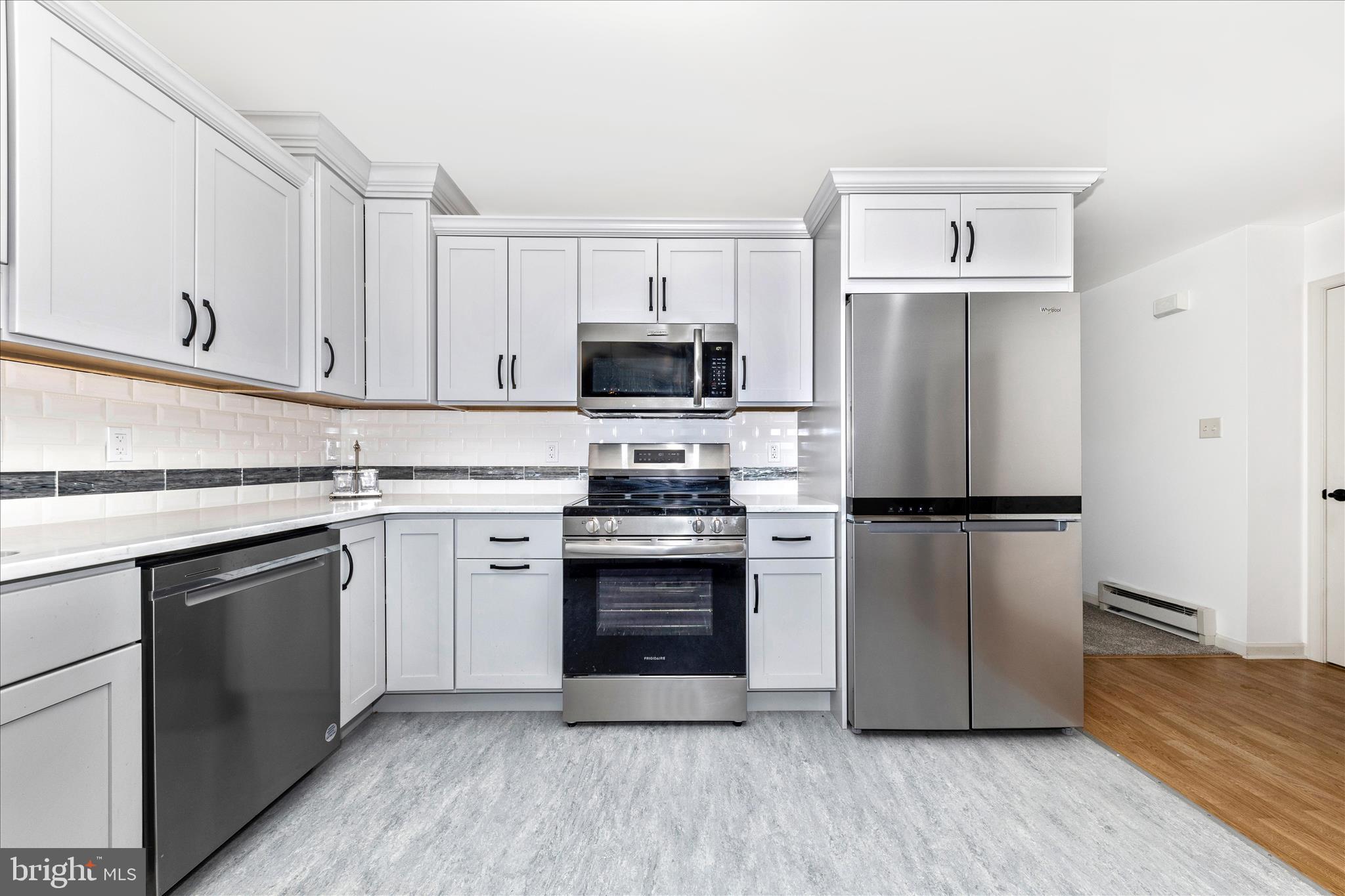 SOUTH POINTE - Residential