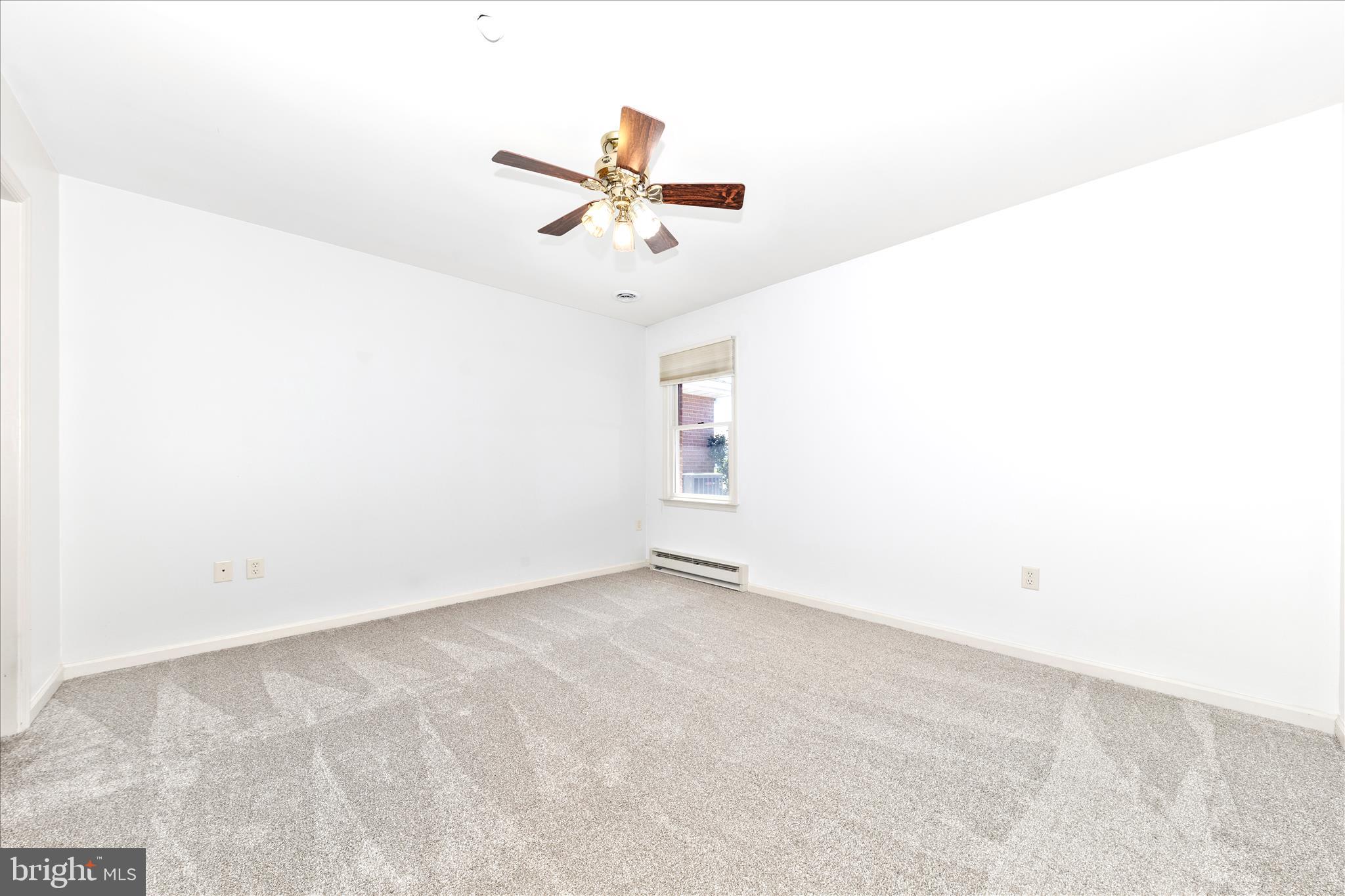 SOUTH POINTE - Residential