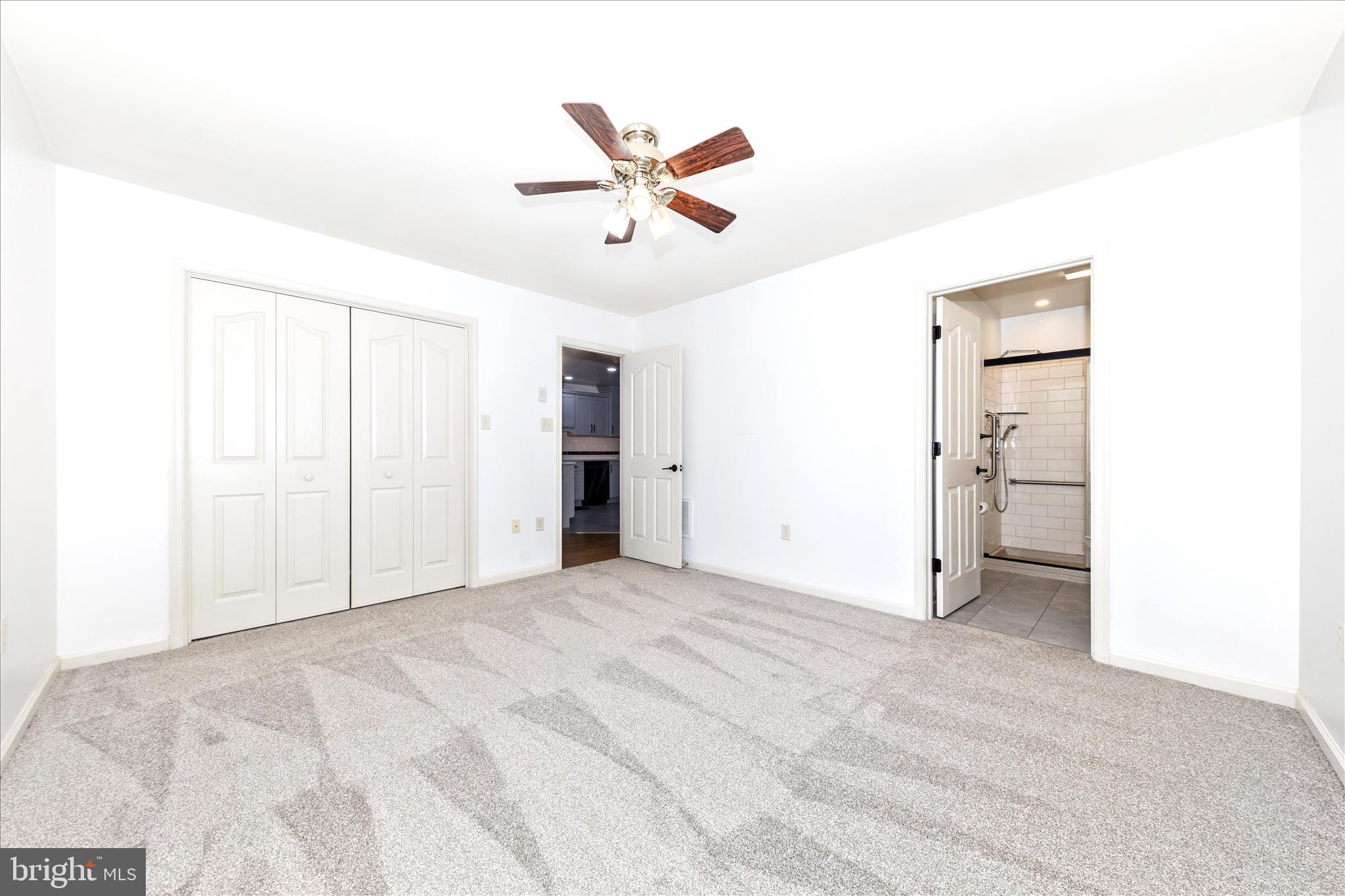 SOUTH POINTE - Residential