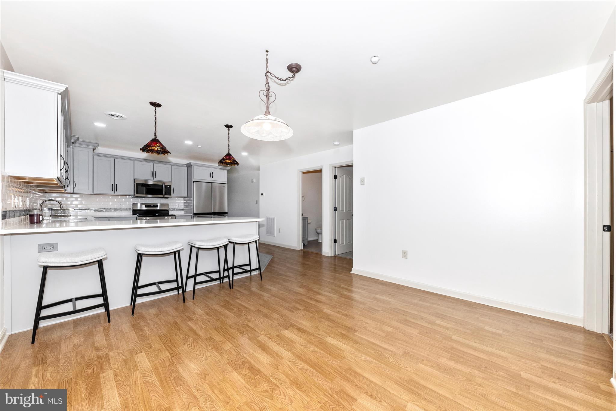 SOUTH POINTE - Residential