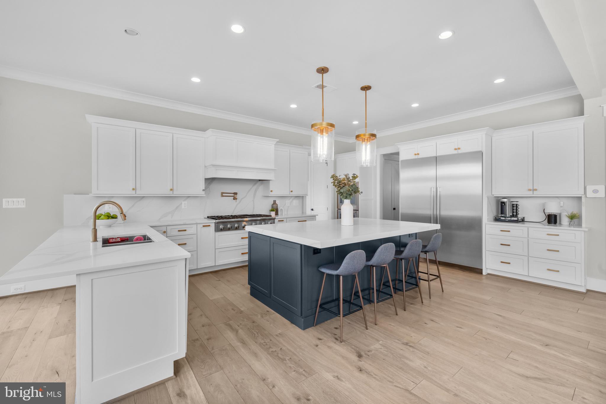 WESTBRIAR COUNTRY CLUB HILLS - Residential