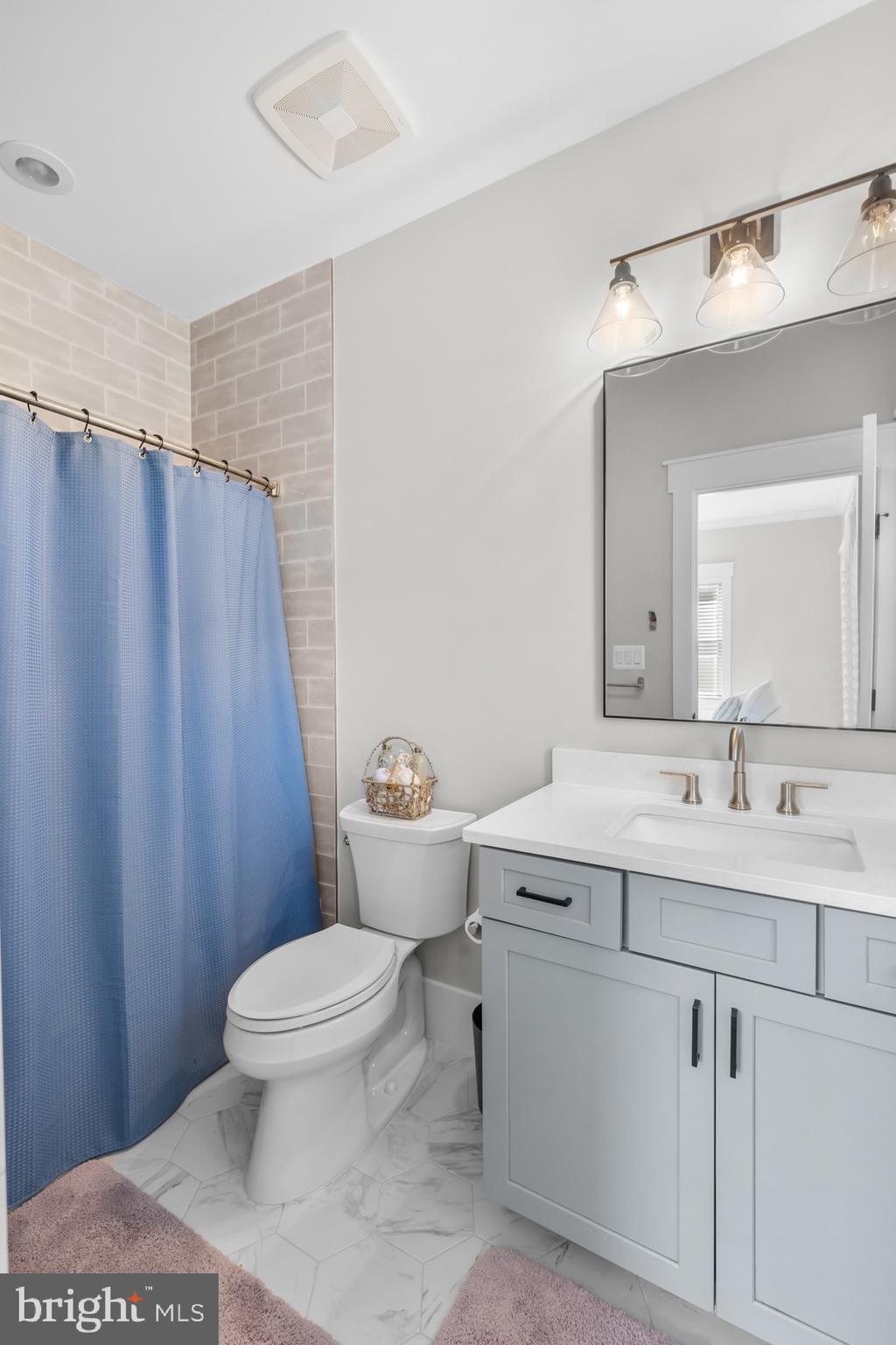 WESTBRIAR COUNTRY CLUB HILLS - Residential