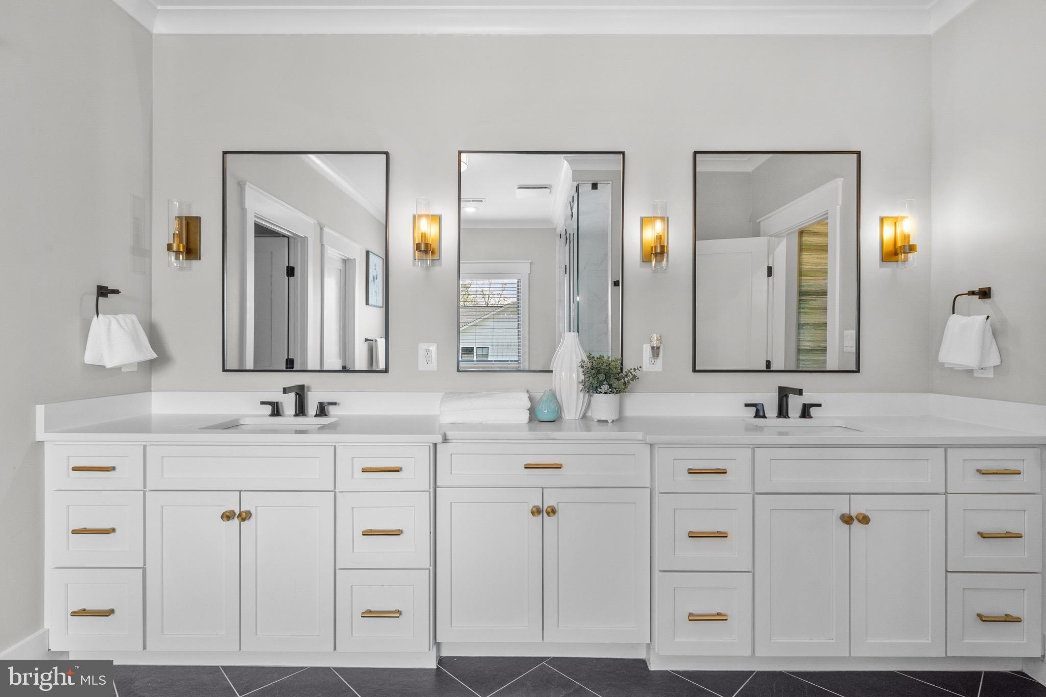 WESTBRIAR COUNTRY CLUB HILLS - Residential